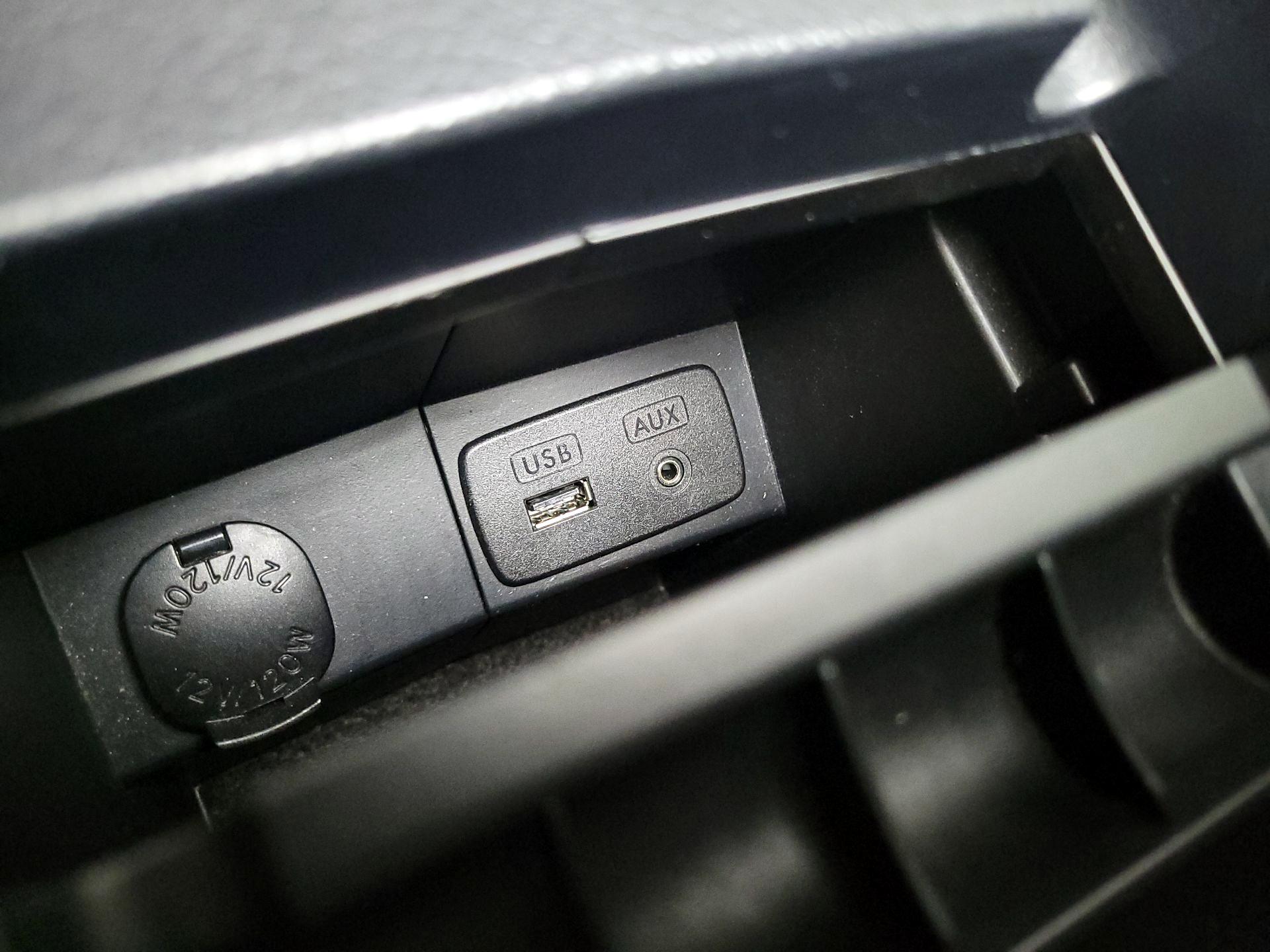 Thumbnail: 2015 Subaru Forester - 18