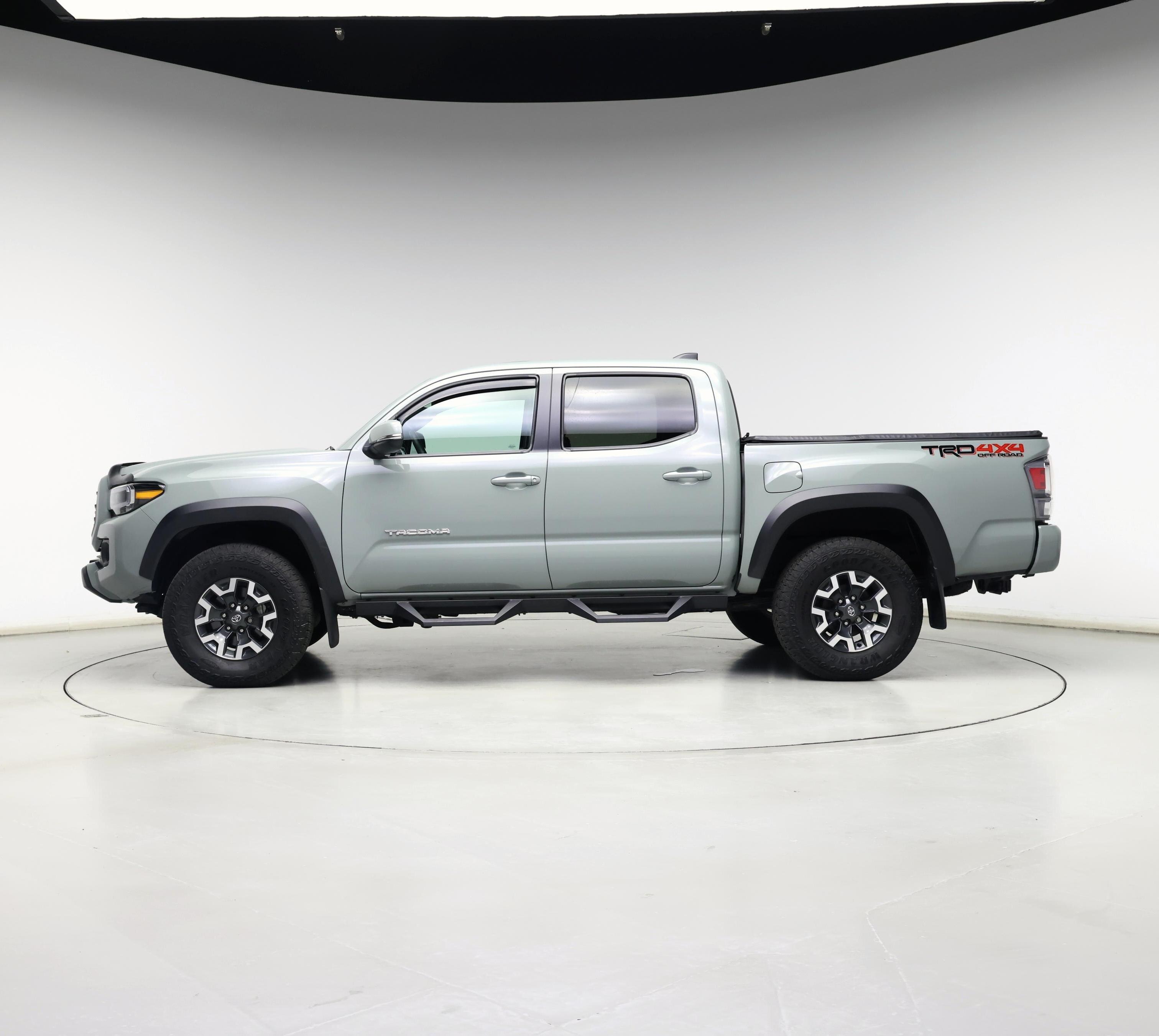 Thumbnail: 2022 Toyota Tacoma - 3