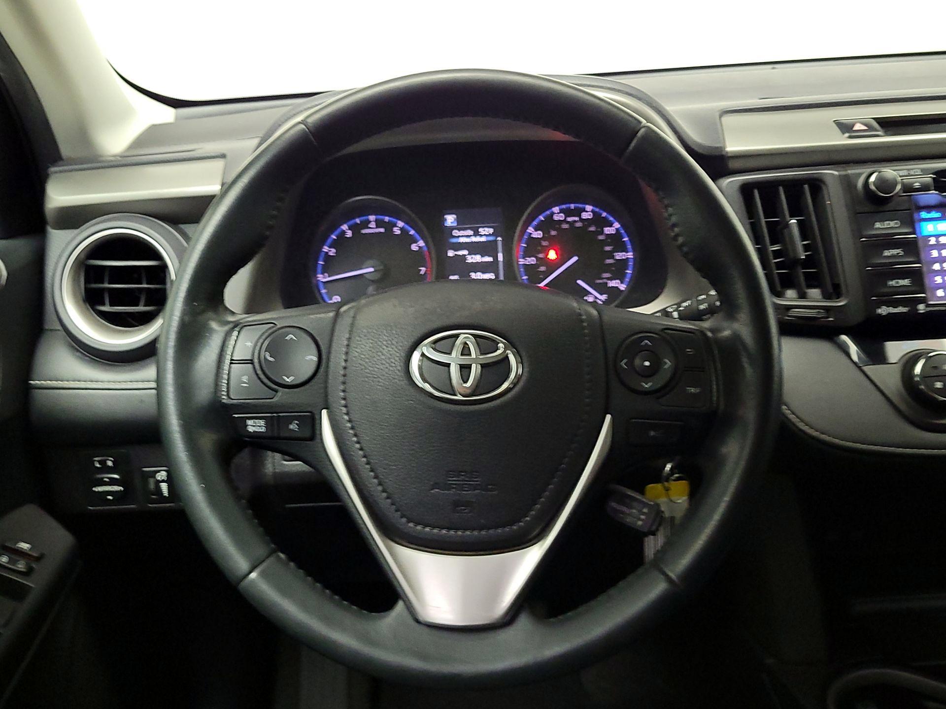 Thumbnail: 2017 Toyota RAV4 - 10