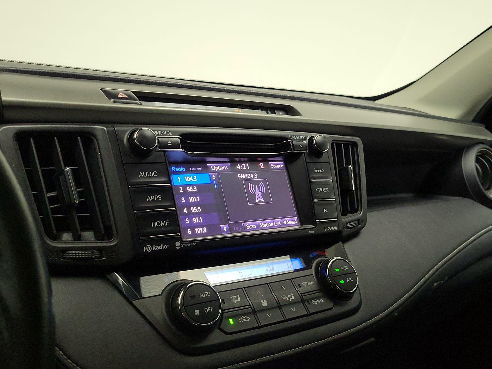 Thumbnail: 2017 Toyota RAV4 - 15