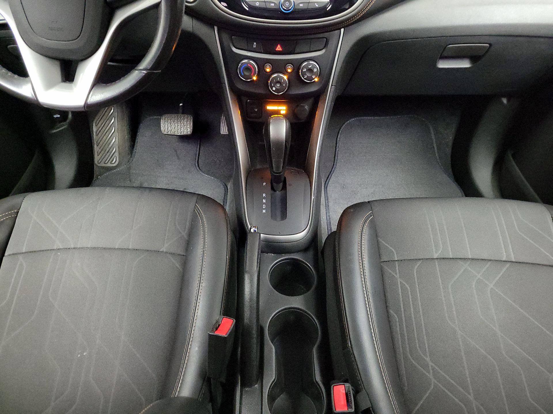 Thumbnail: 2020 Chevrolet Trax - 17