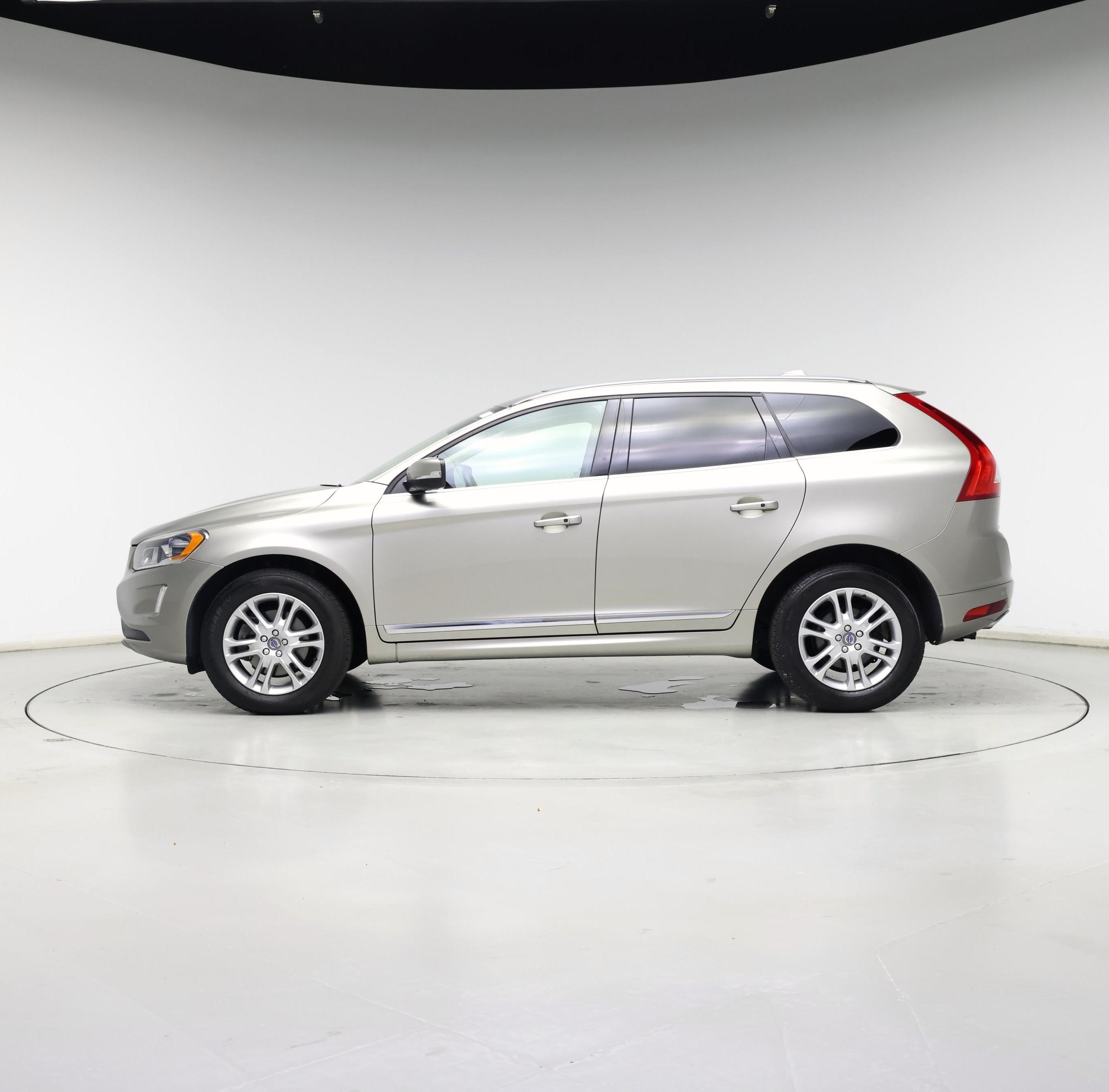 Thumbnail: 2016 Volvo XC60 - 3