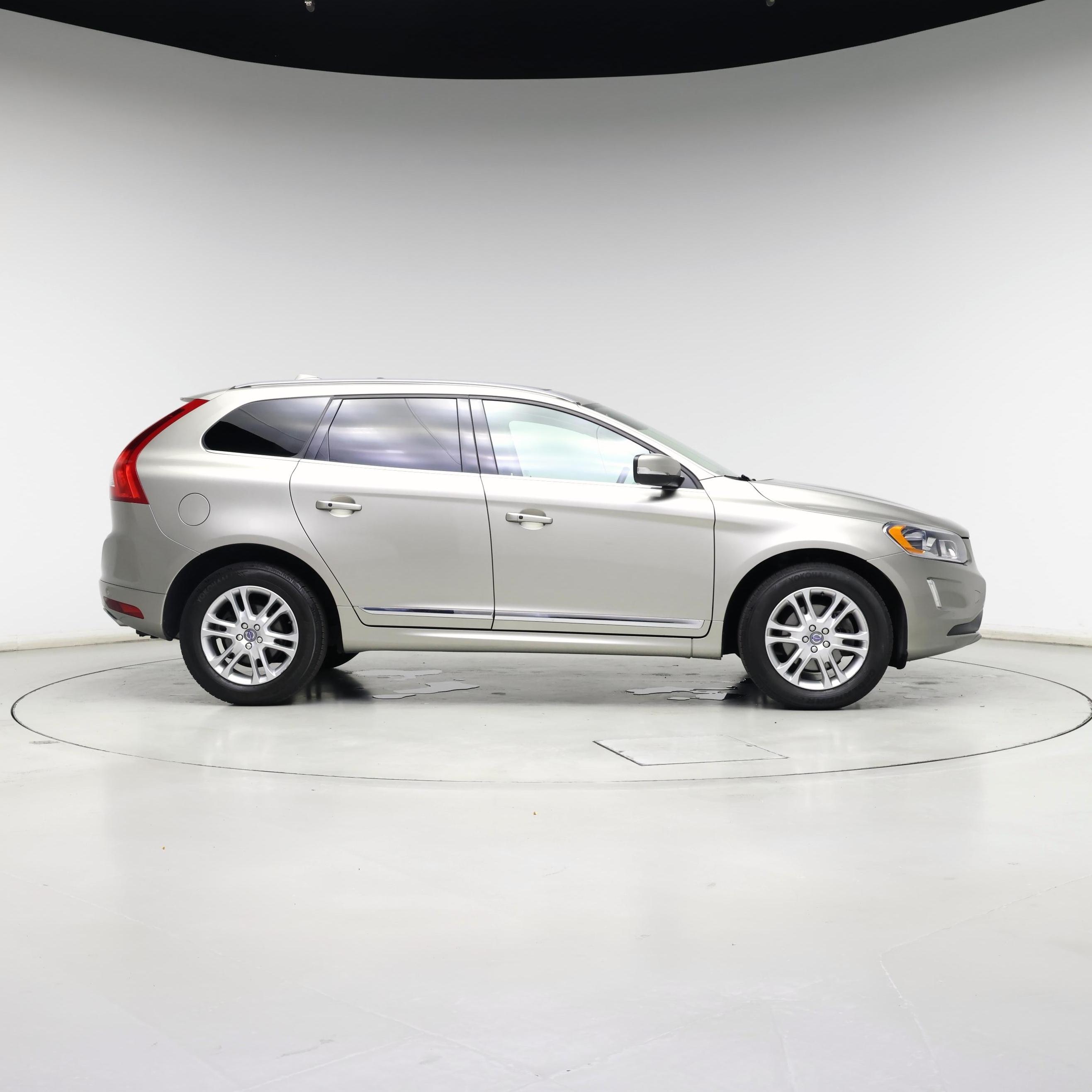 Thumbnail: 2016 Volvo XC60 - 7