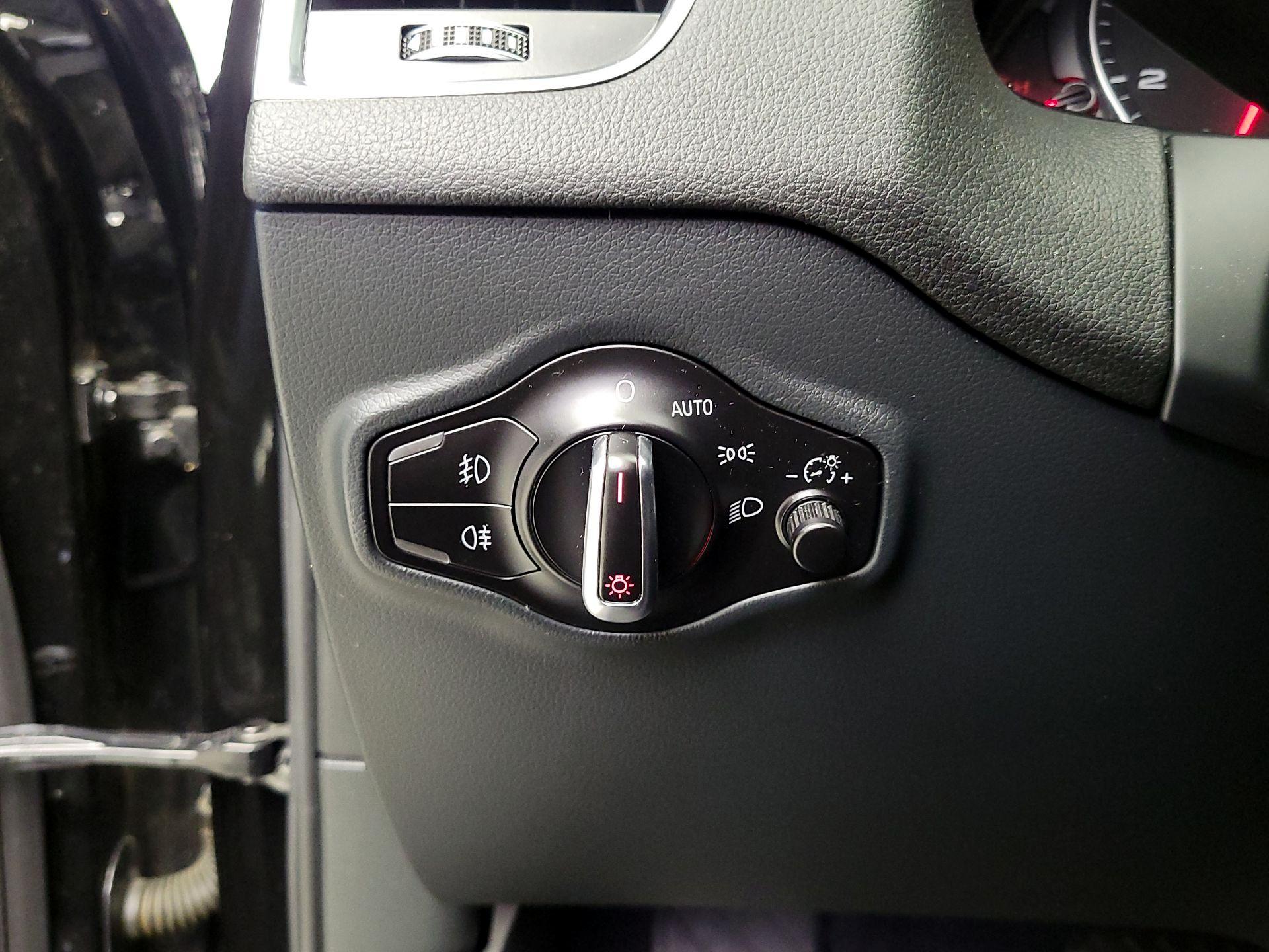 Thumbnail: 2015 Audi Q5 - 13