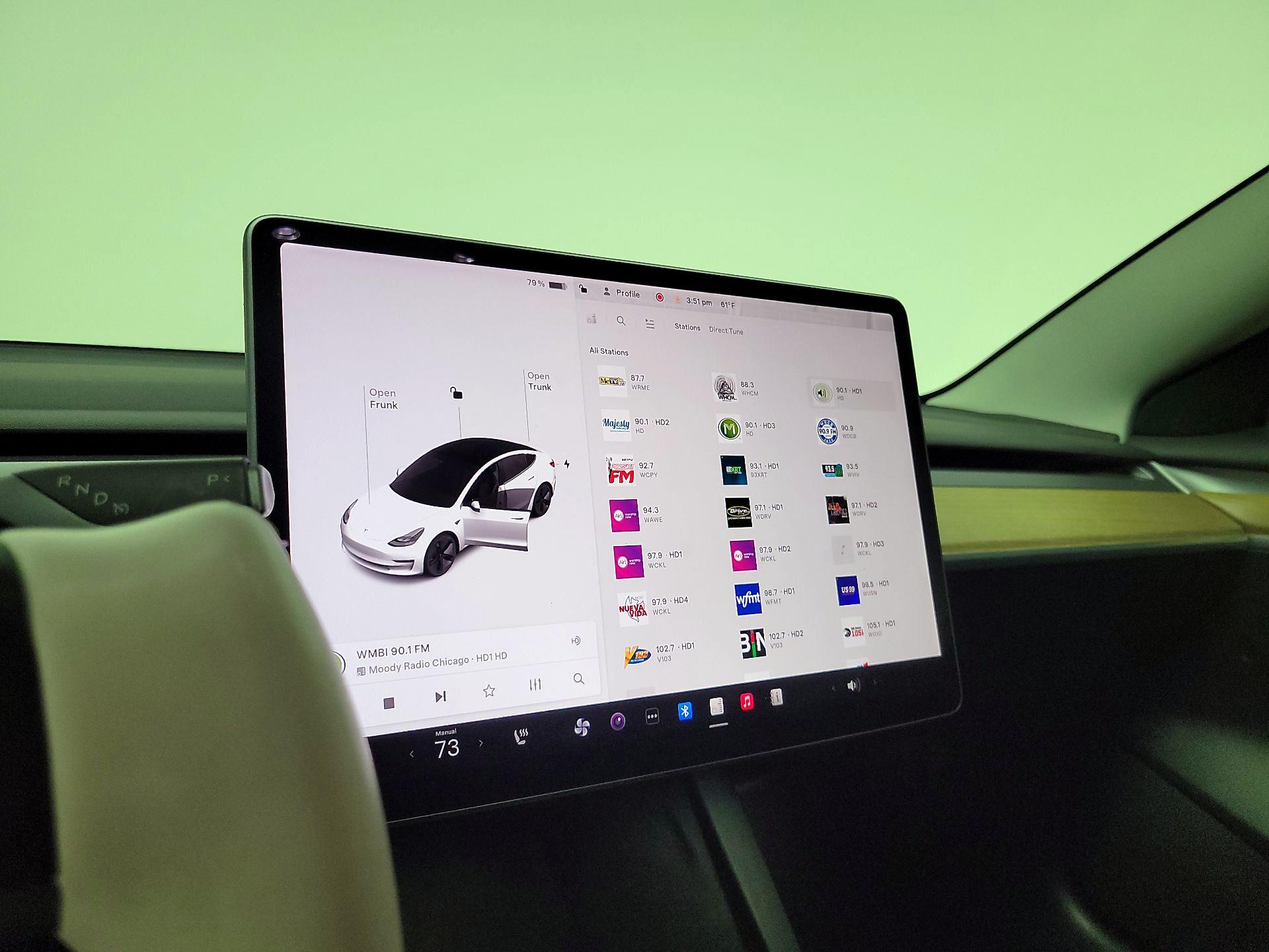 Thumbnail: 2022 Tesla Model 3 - 15