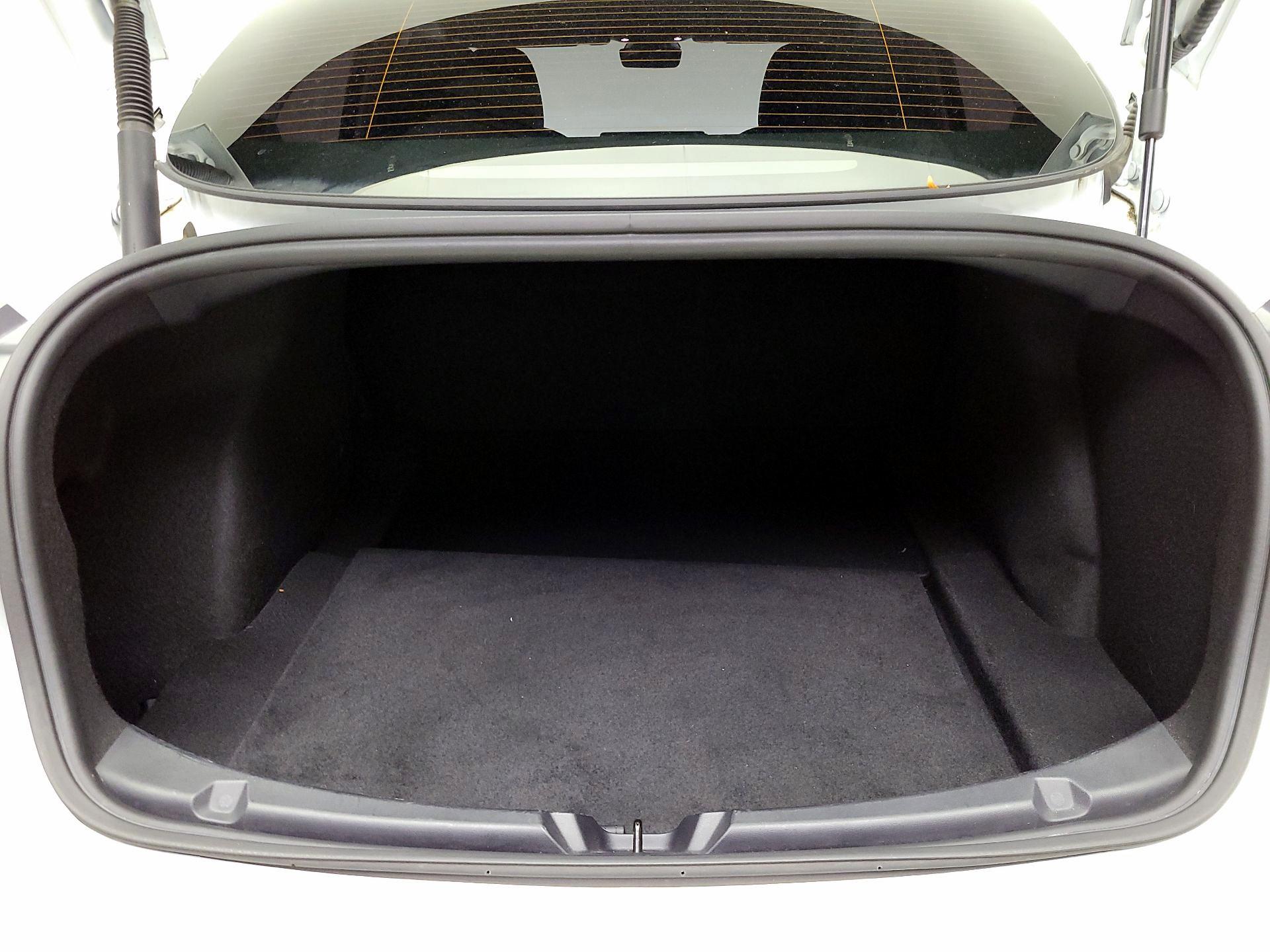 Thumbnail: 2022 Tesla Model 3 - 19