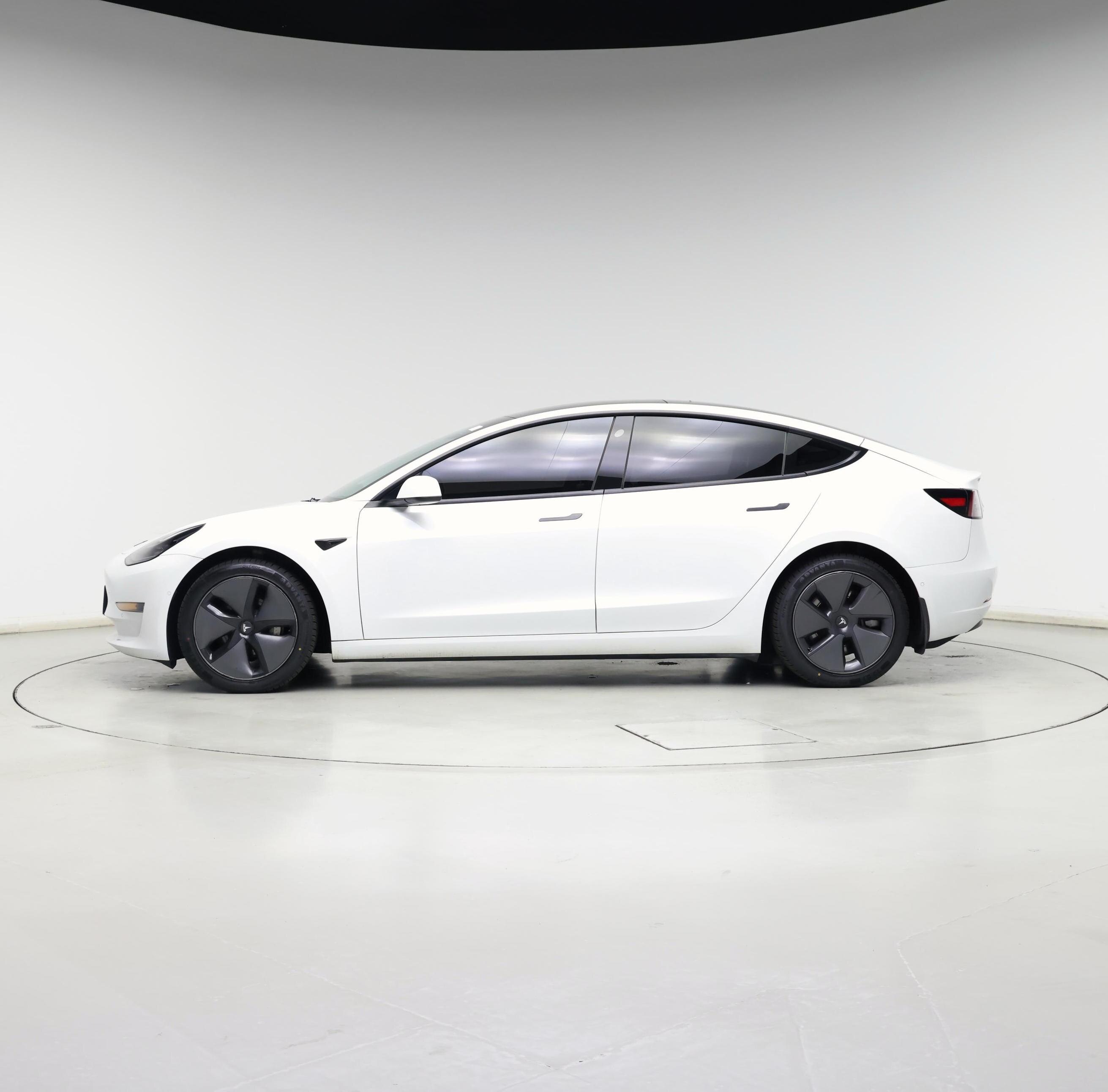 Thumbnail: 2022 Tesla Model 3 - 3