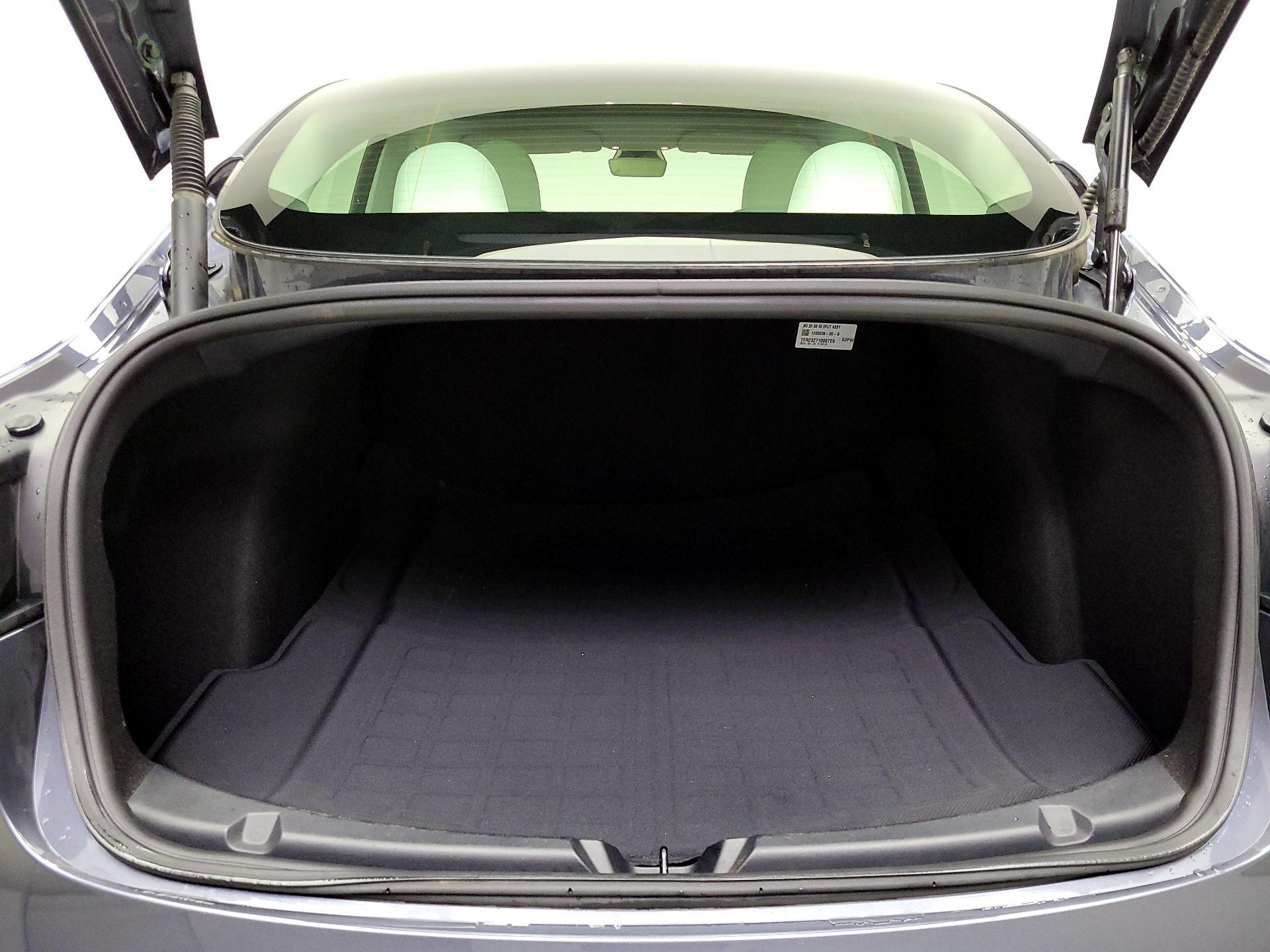 Thumbnail: 2023 Tesla Model 3 - 20