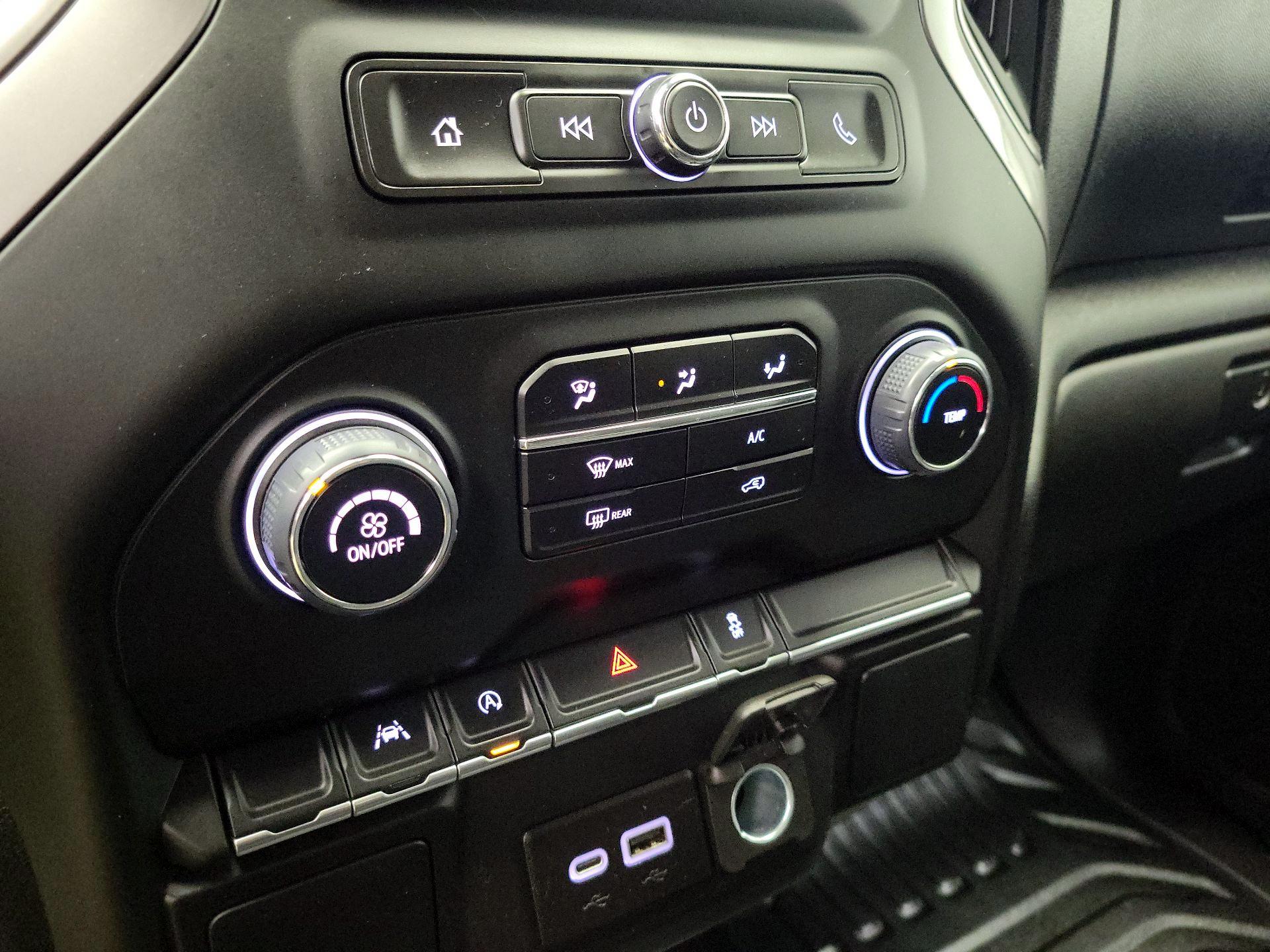 Thumbnail: 2022 Chevrolet Silverado 1500 - 16