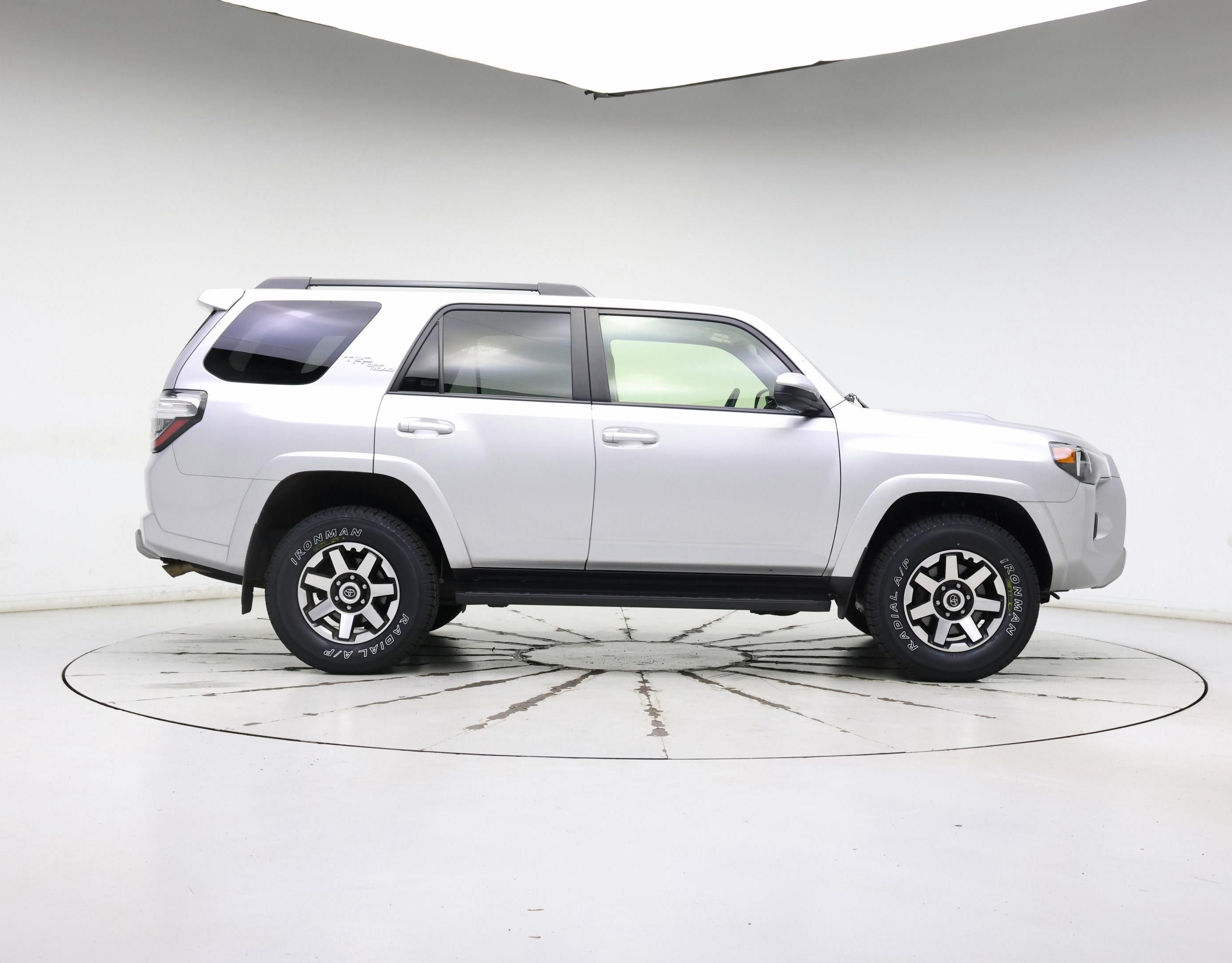 Thumbnail: 2024 Toyota 4Runner - 7