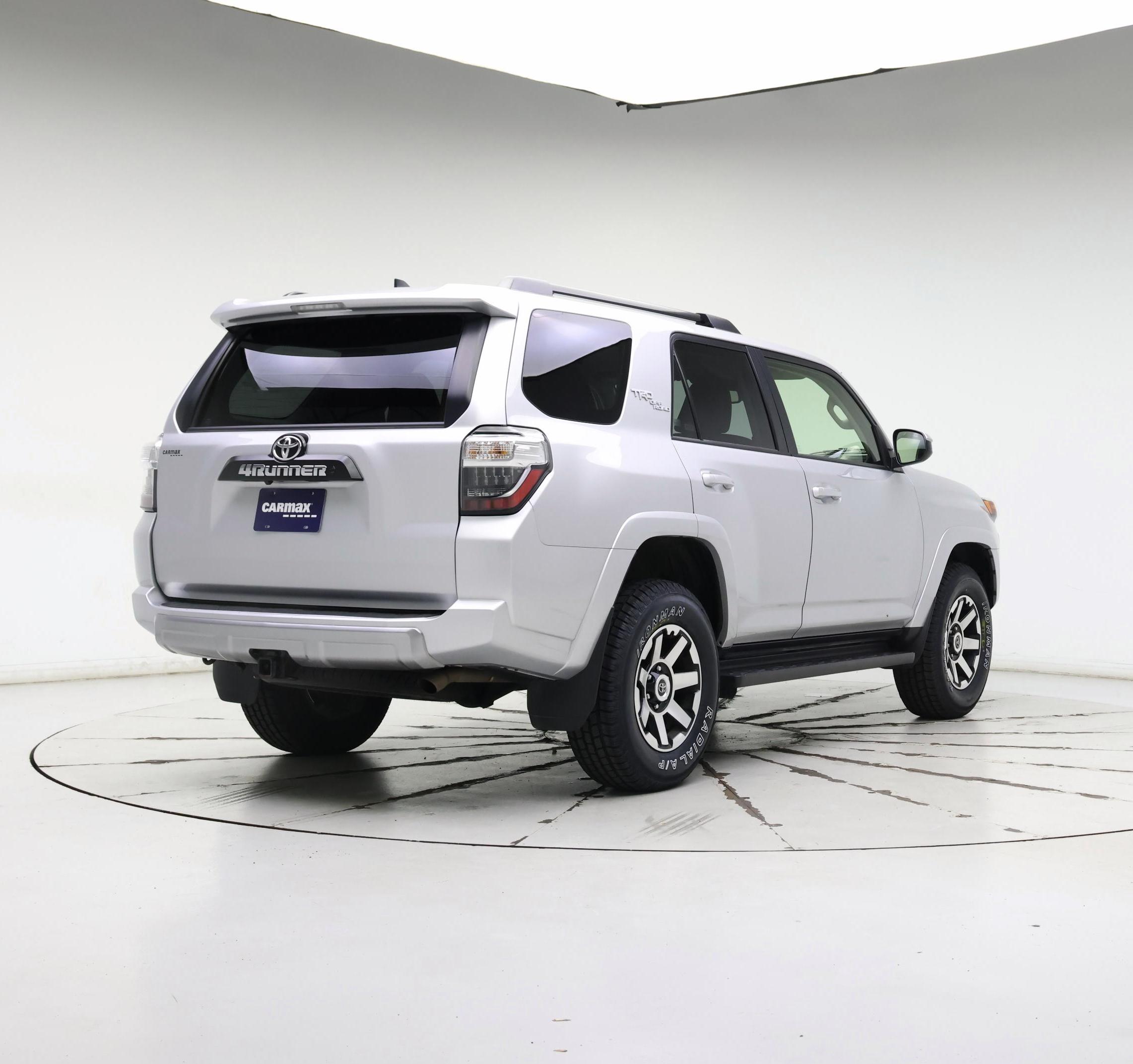 Thumbnail: 2024 Toyota 4Runner - 8
