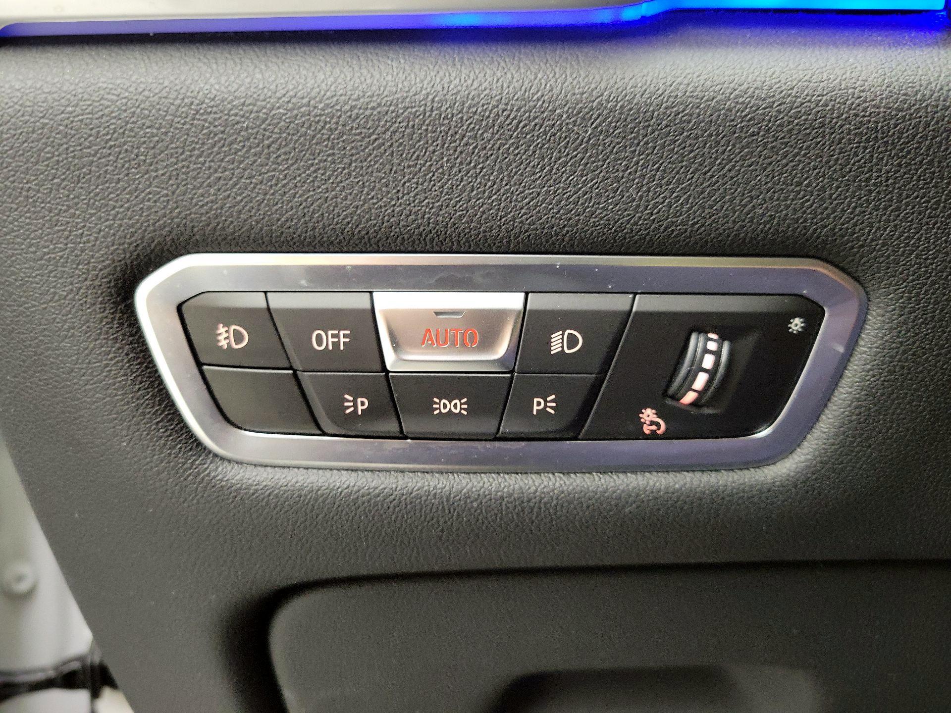 Thumbnail: 2021 BMW X5 - 13