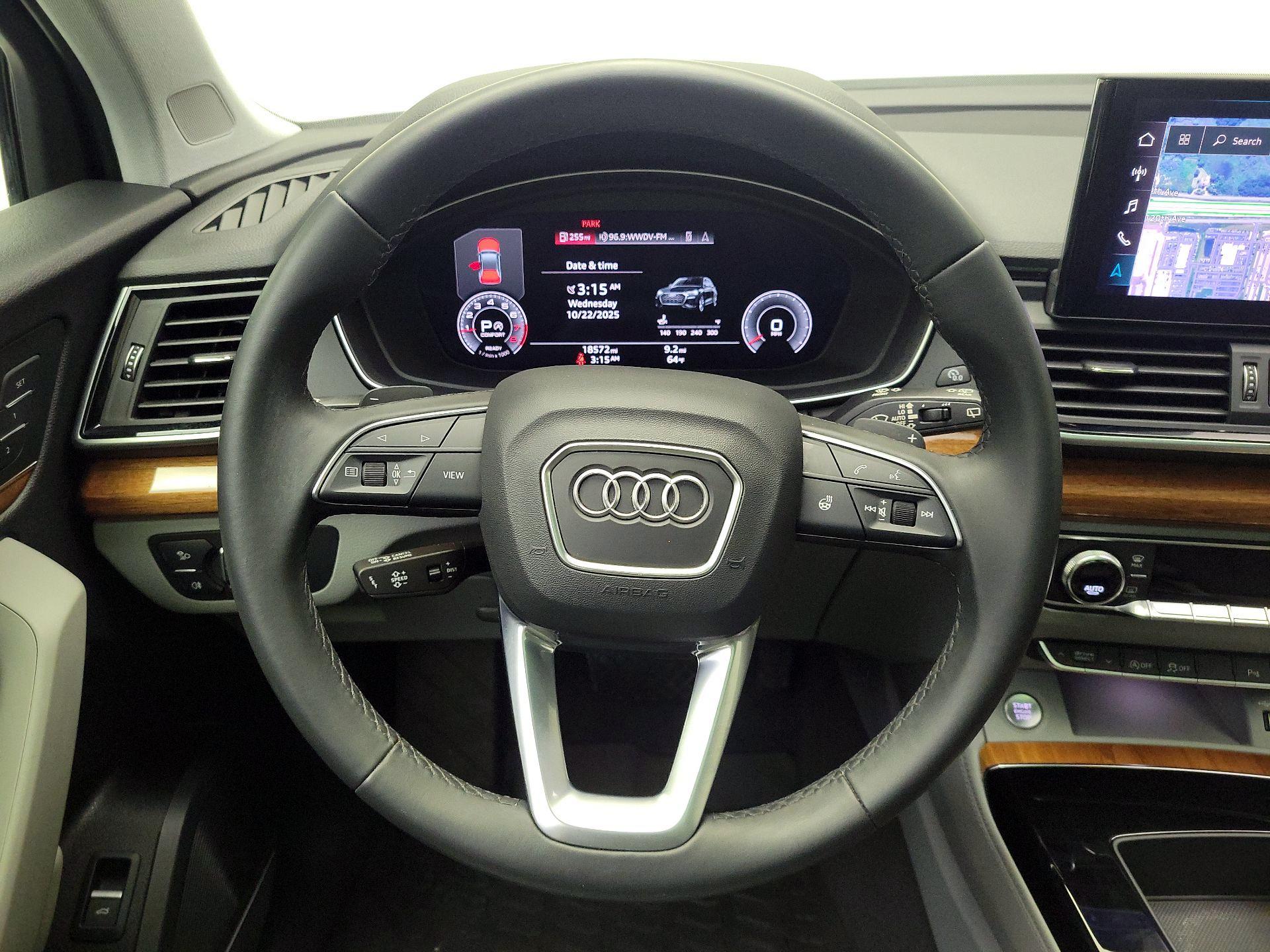 Thumbnail: 2021 Audi Q5 - 10