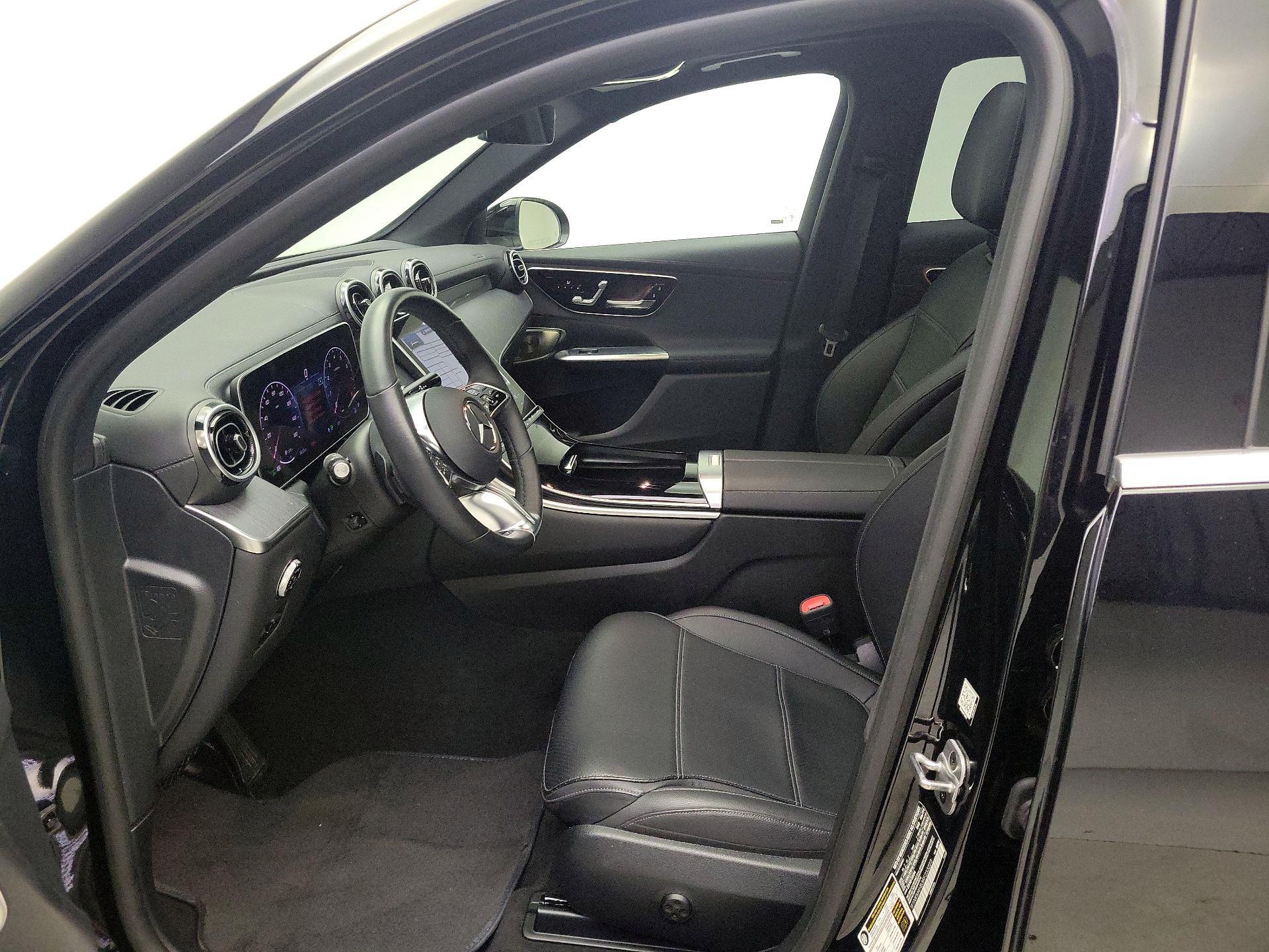 Thumbnail: 2024 Mercedes-Benz GLC - 11