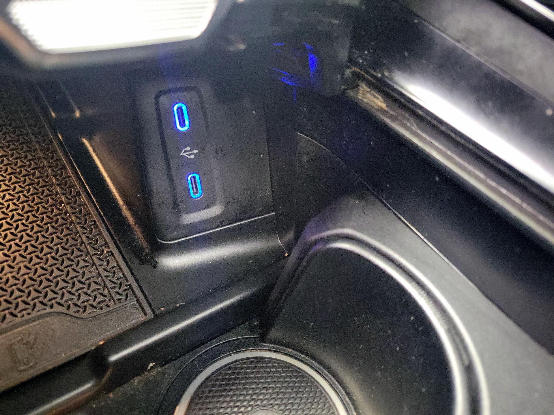 Thumbnail: 2024 Mercedes-Benz GLC - 19