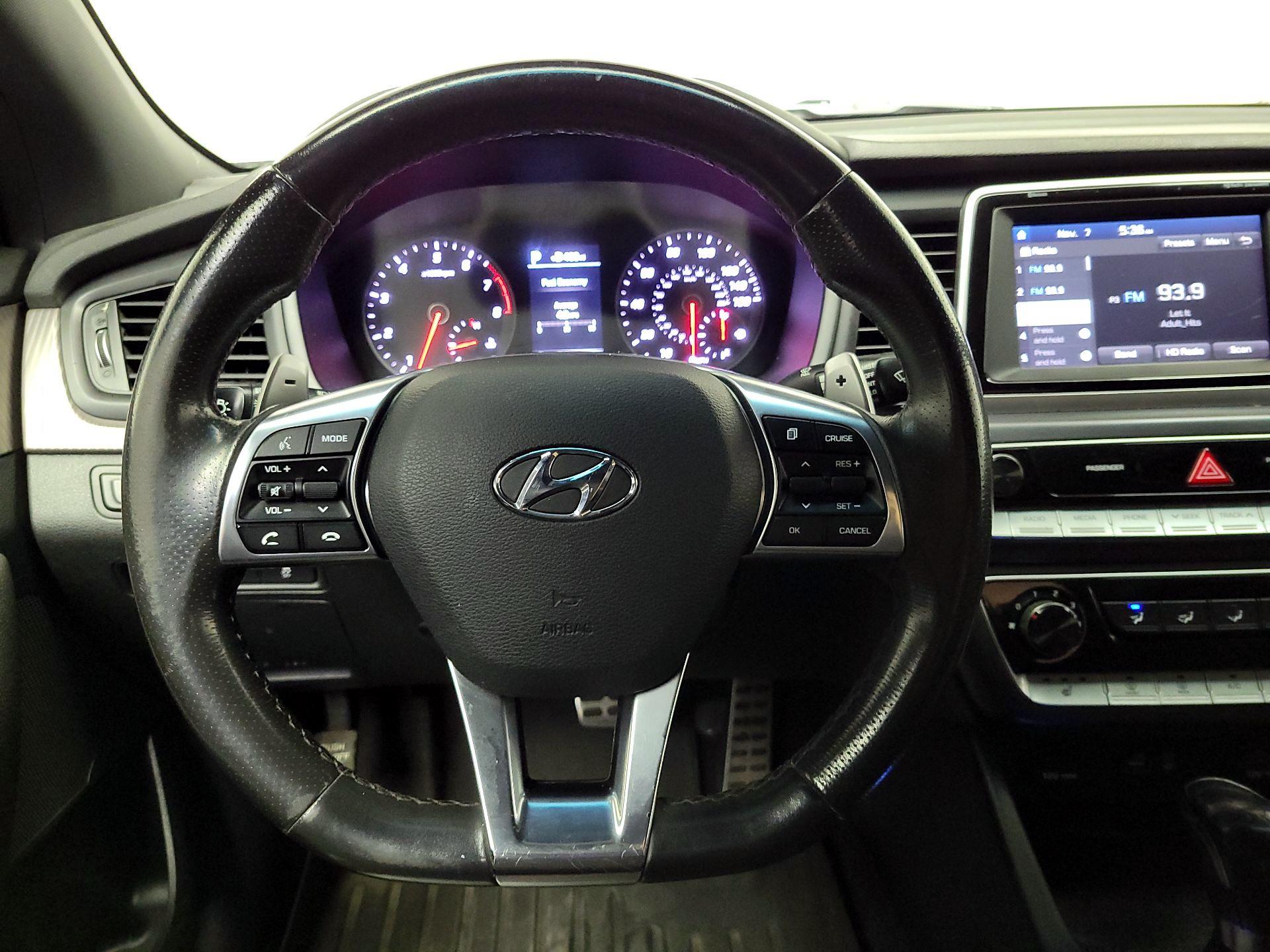 Thumbnail: 2018 Hyundai Sonata - 10