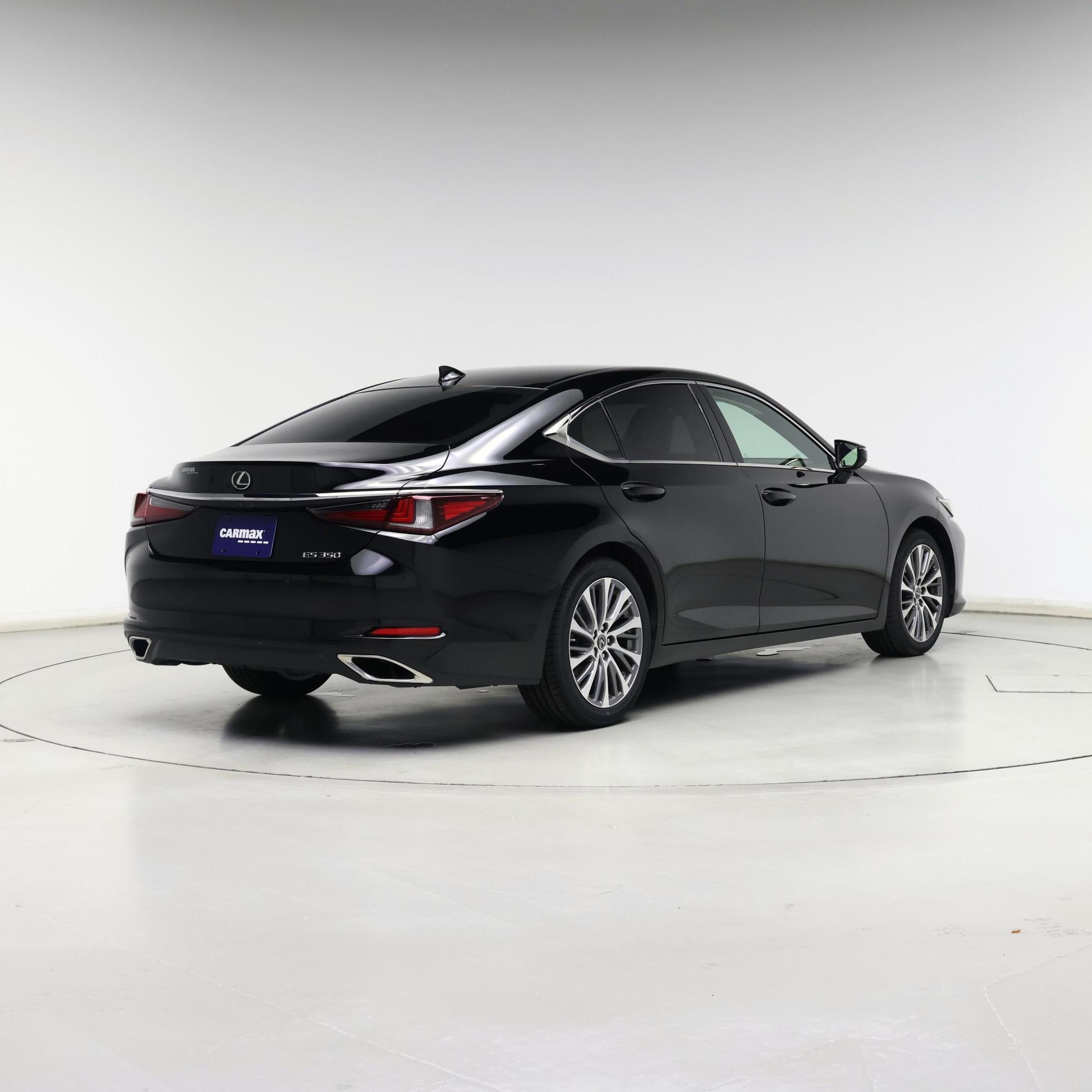 Thumbnail: 2019 Lexus ES - 8