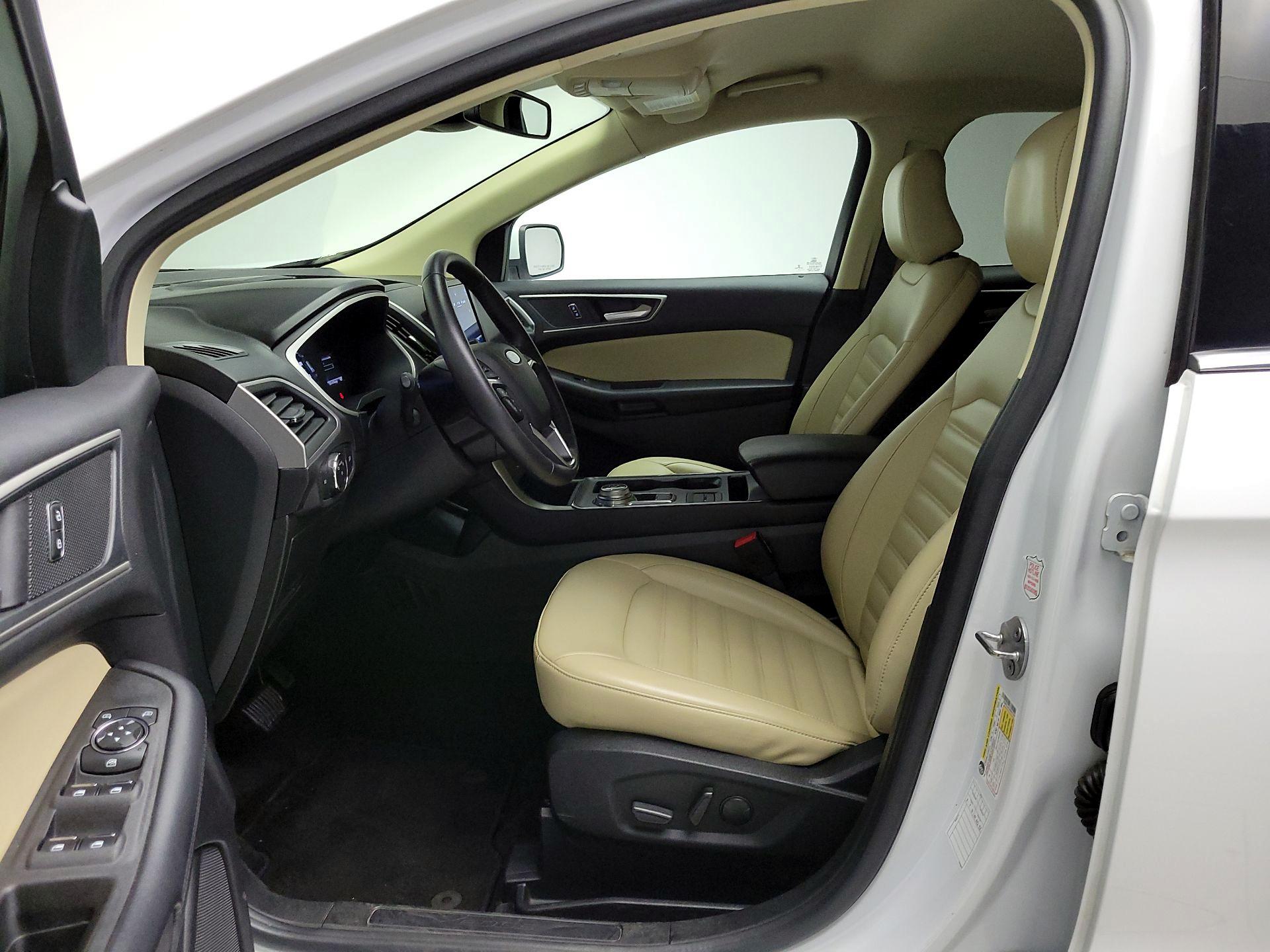 Thumbnail: 2021 Ford Edge - 11