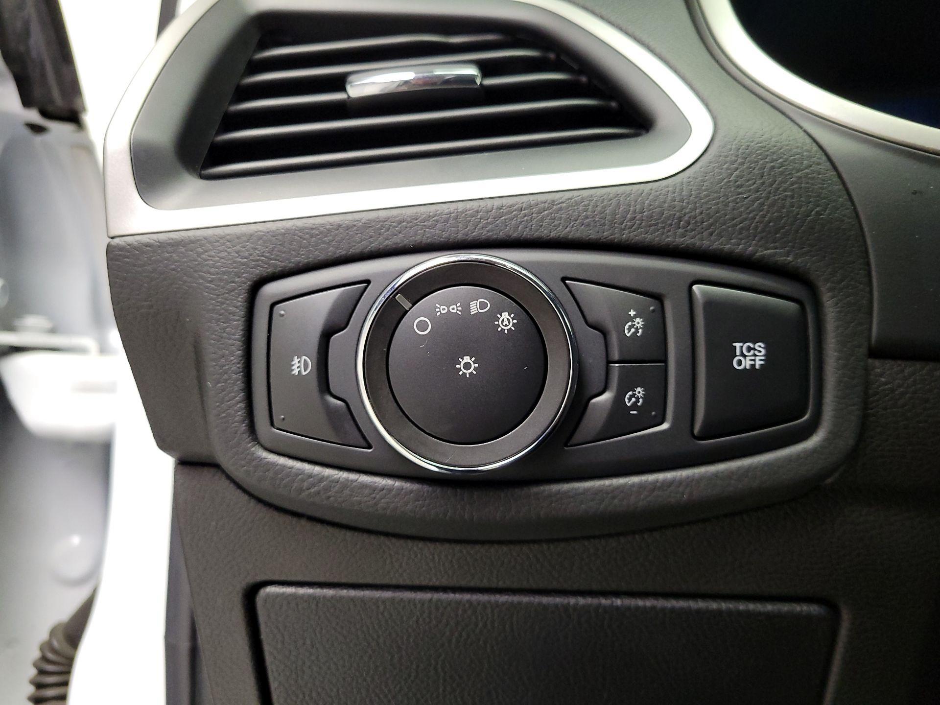 Thumbnail: 2021 Ford Edge - 13