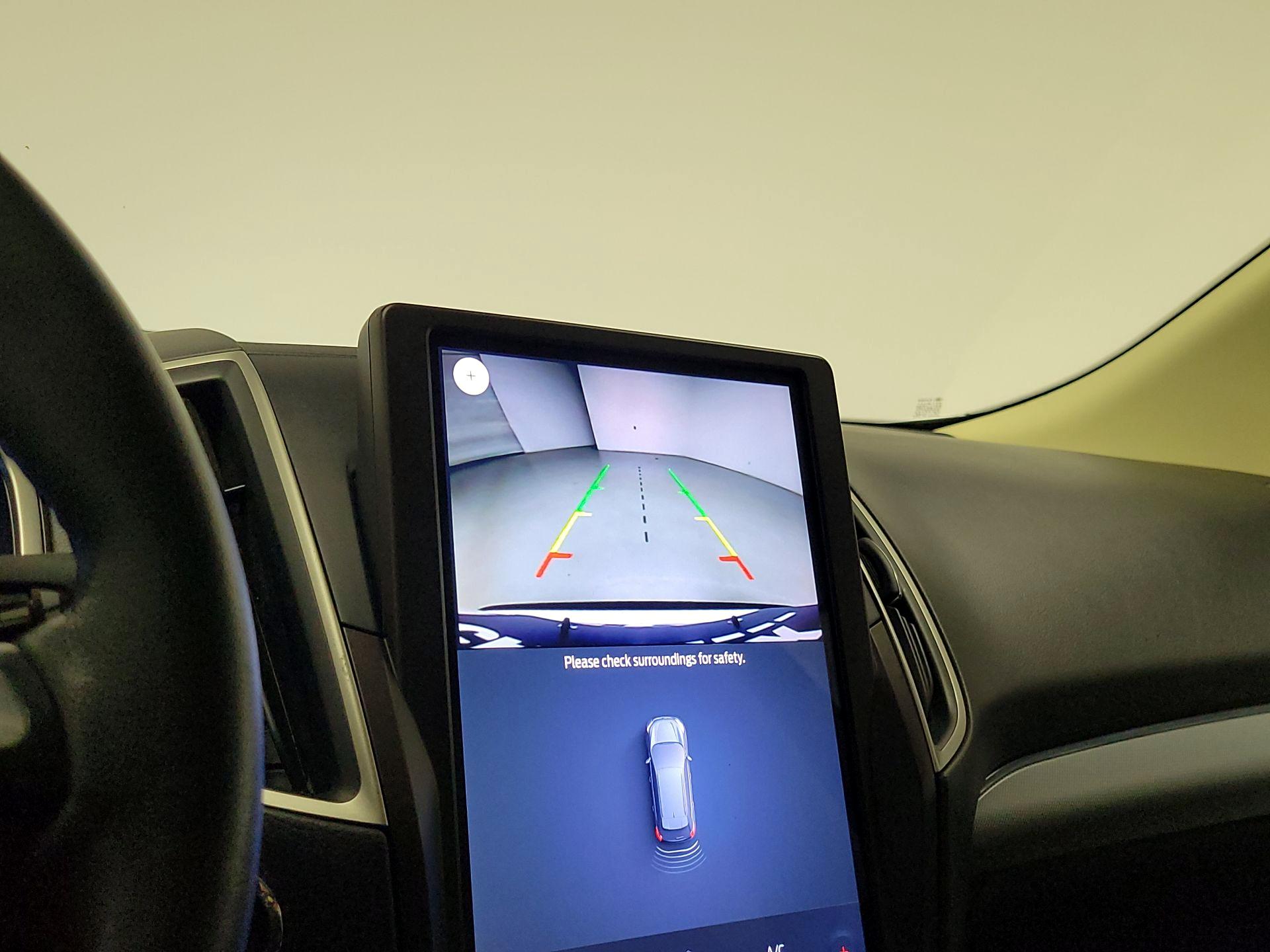 Thumbnail: 2021 Ford Edge - 14