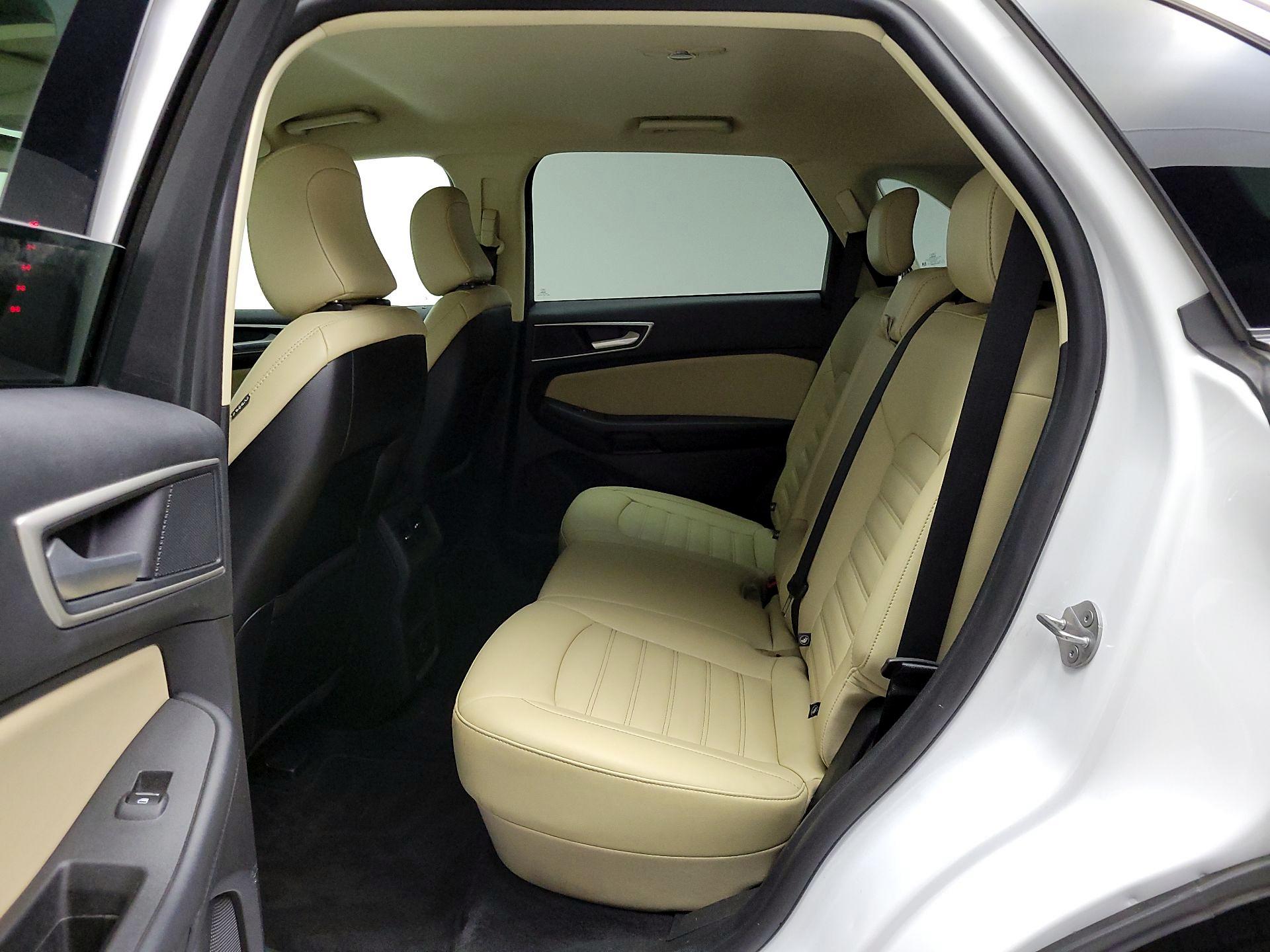 Thumbnail: 2021 Ford Edge - 19