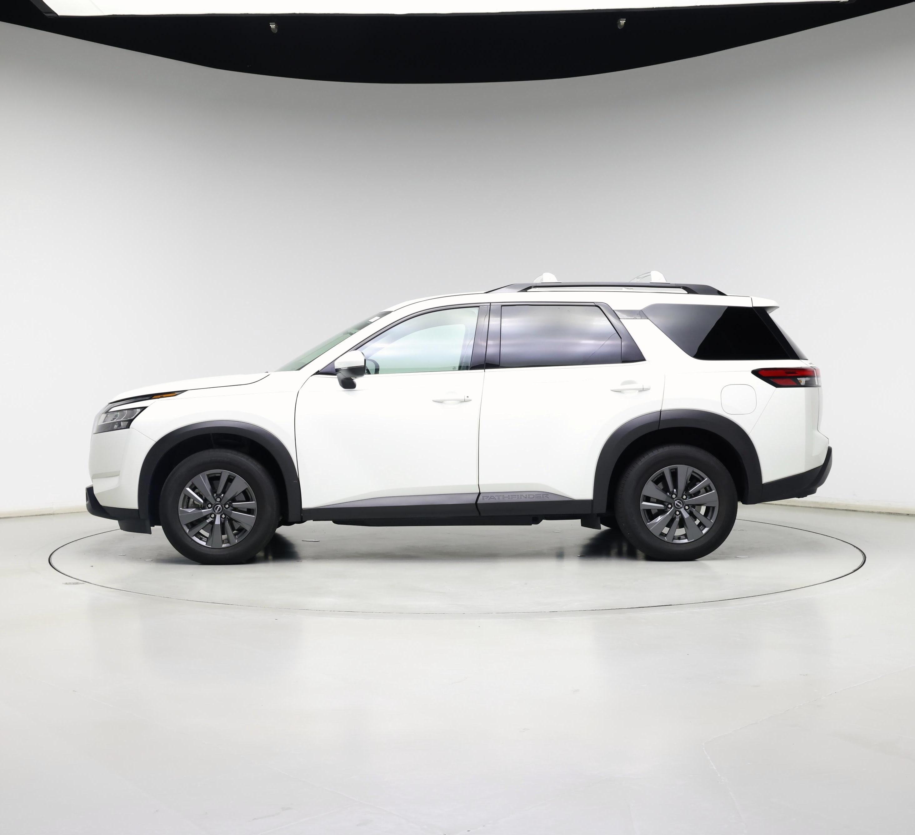 Thumbnail: 2022 Nissan Pathfinder - 3