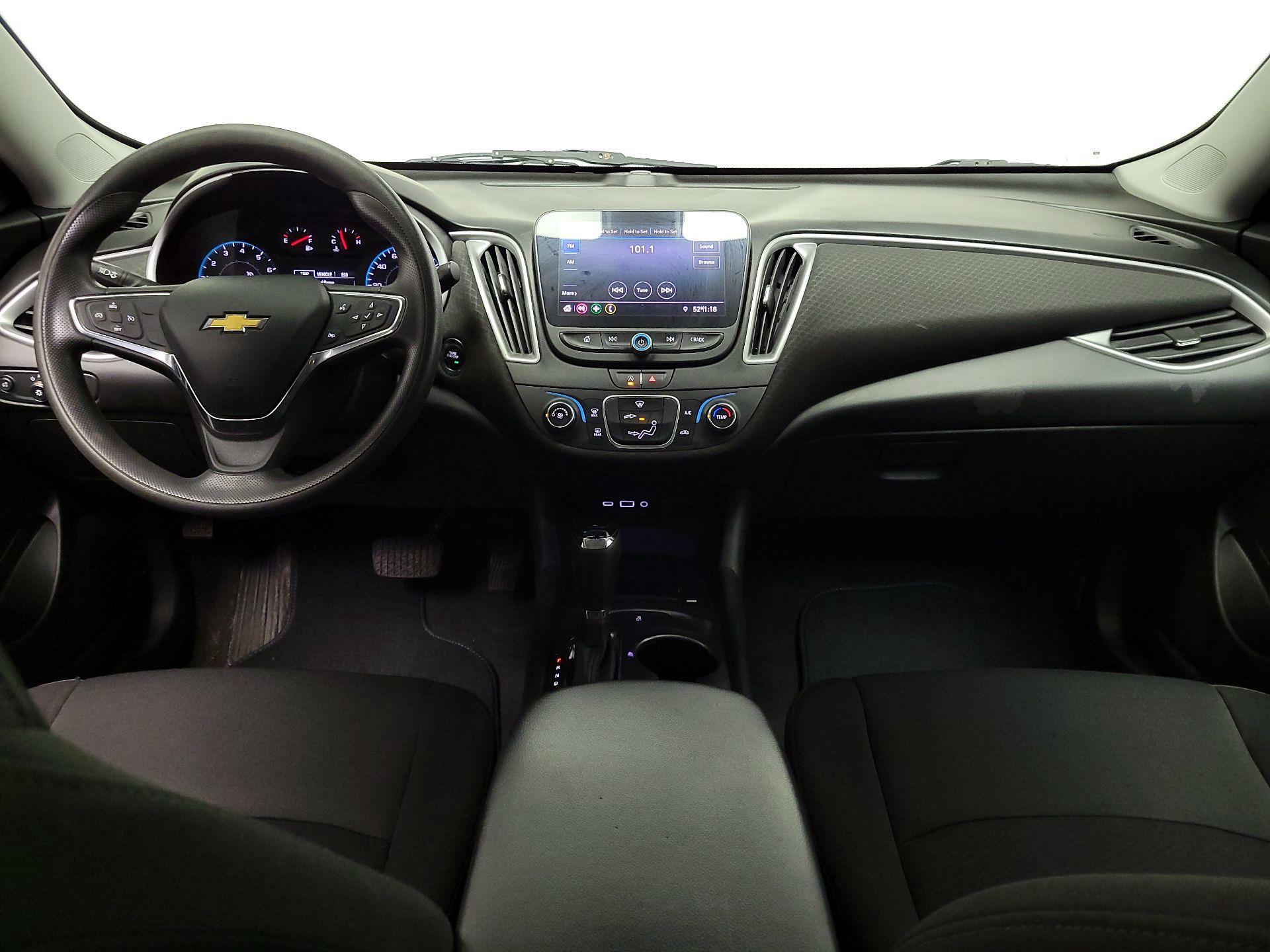 Thumbnail: 2020 Chevrolet Malibu - 9