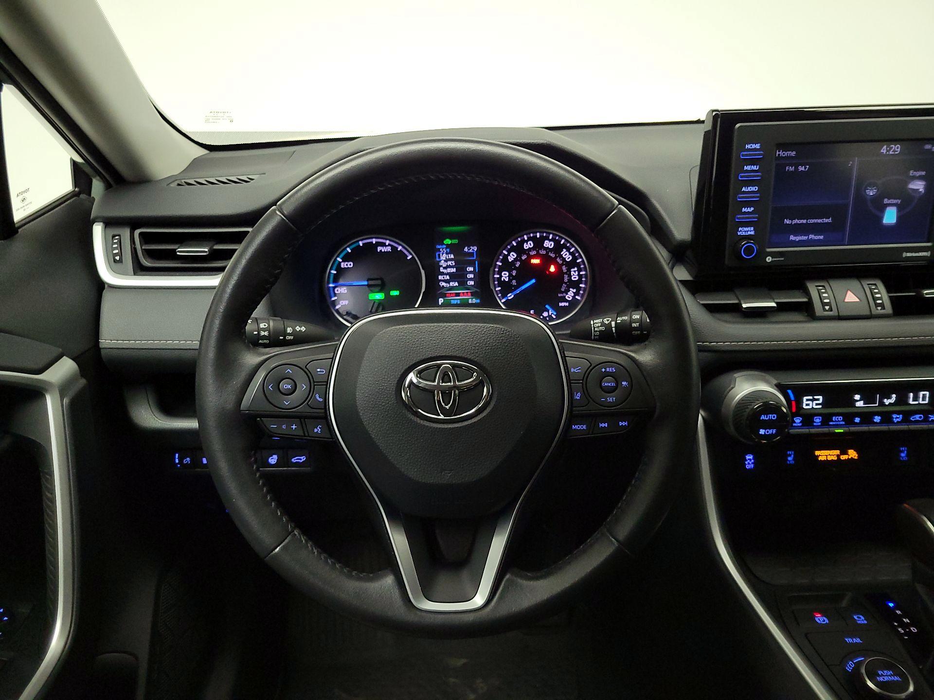 Thumbnail: 2022 Toyota RAV4 - 10