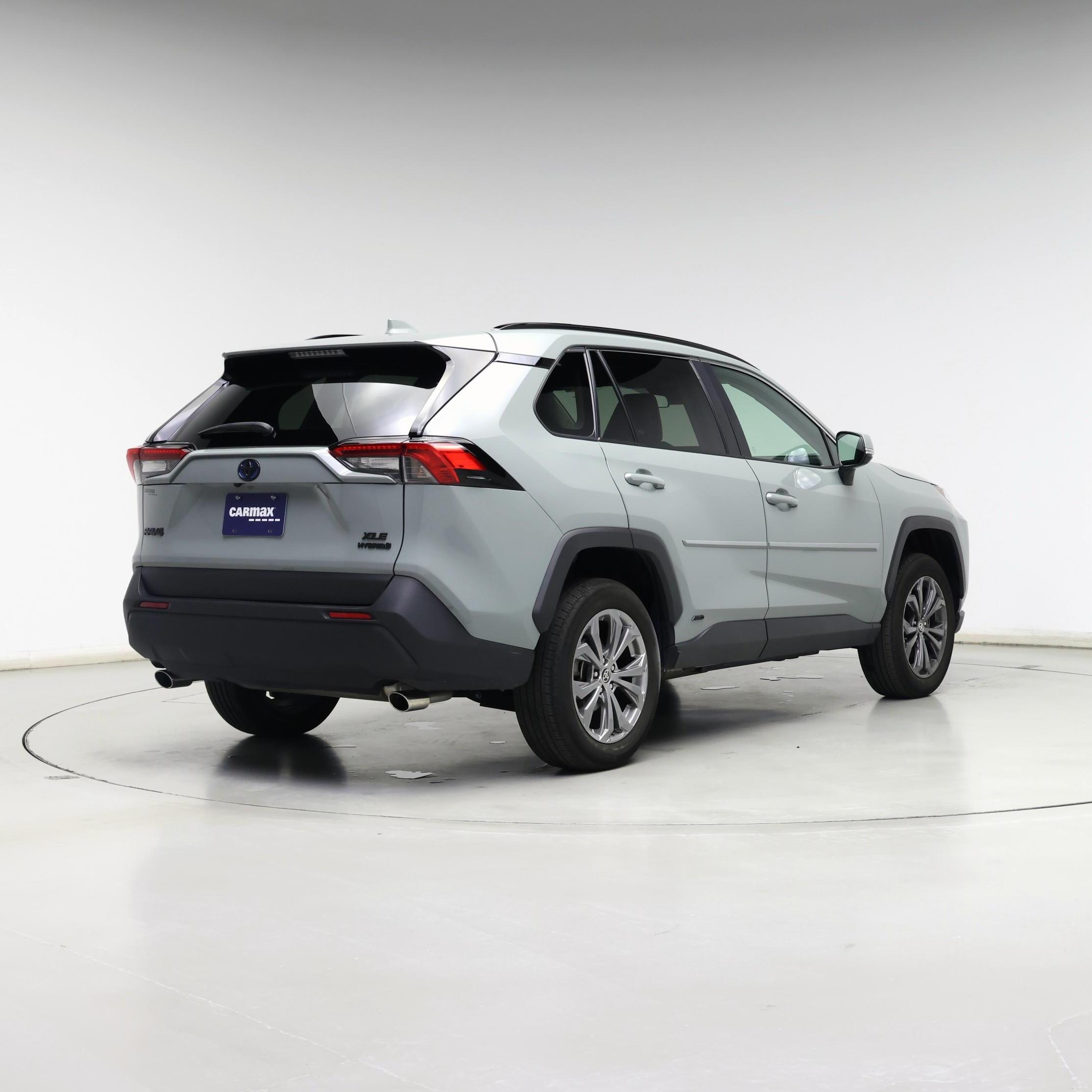 Thumbnail: 2022 Toyota RAV4 - 8