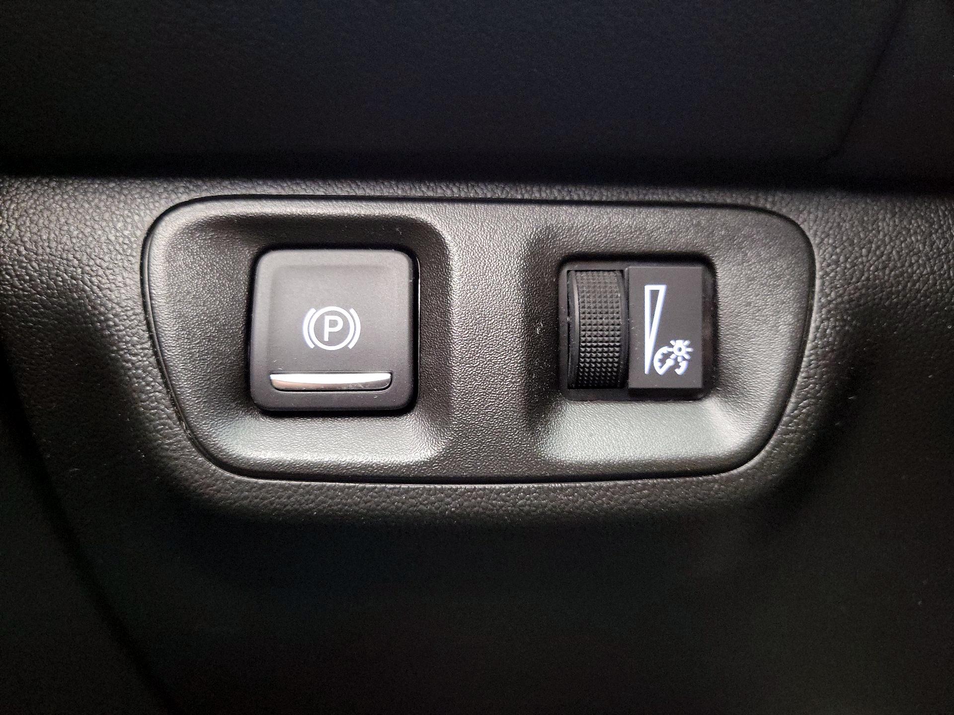 Thumbnail: 2023 GMC Acadia - 11