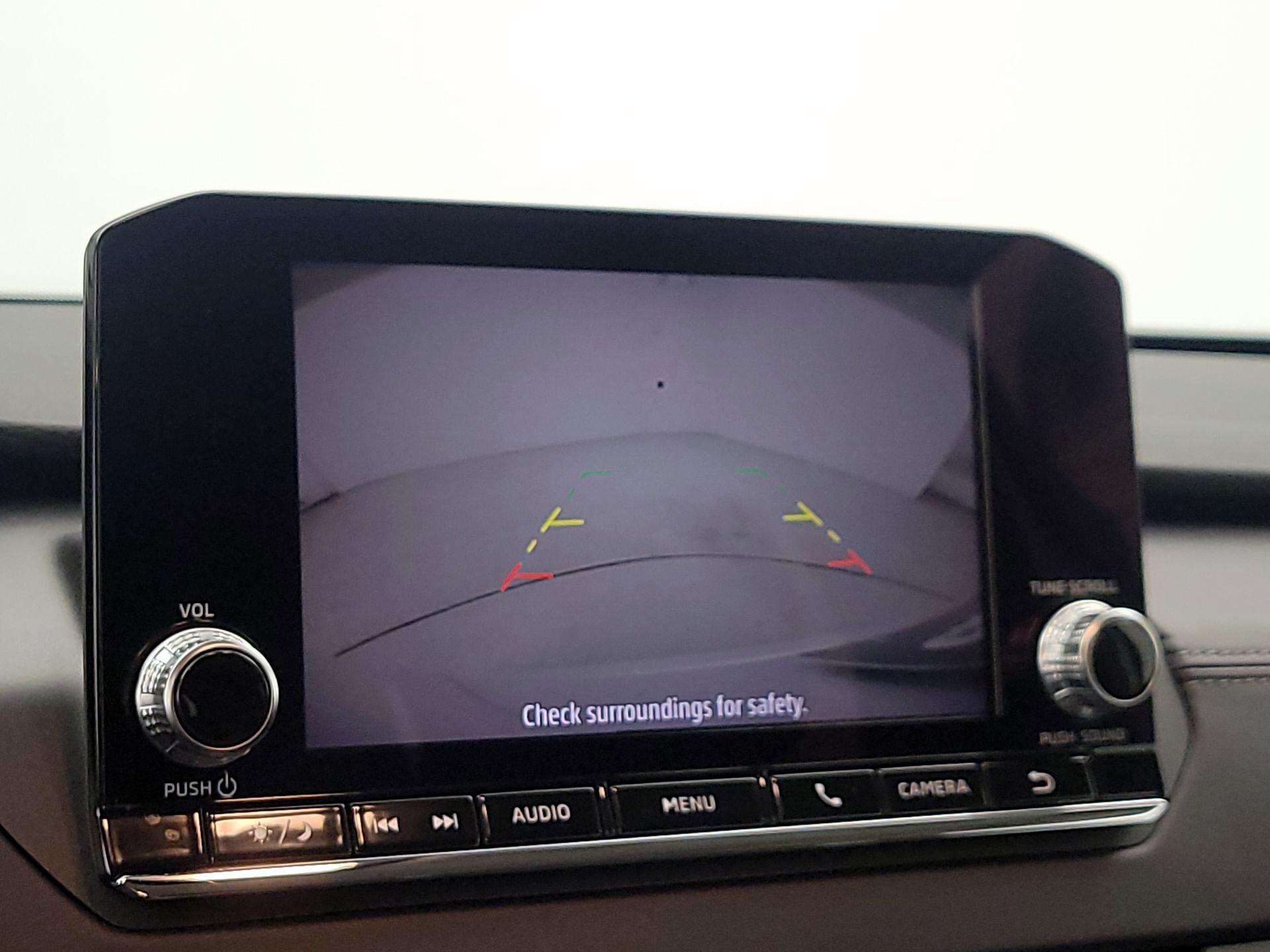 Thumbnail: 2023 Mitsubishi Outlander - 14