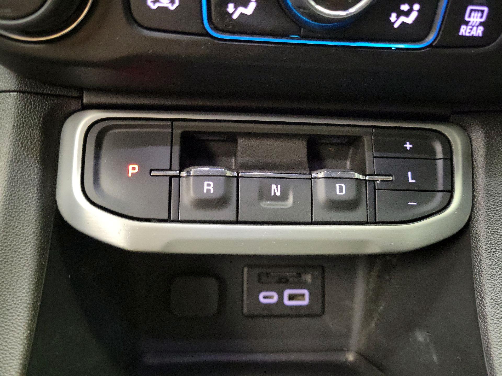 Thumbnail: 2023 GMC Acadia - 18