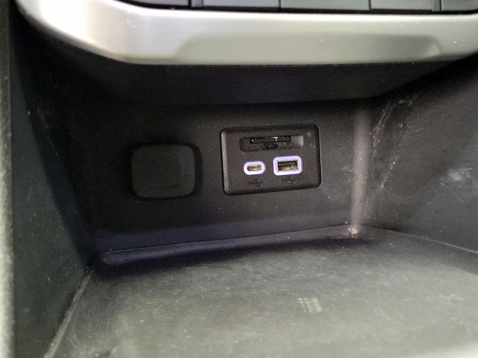 Thumbnail: 2023 GMC Acadia - 19