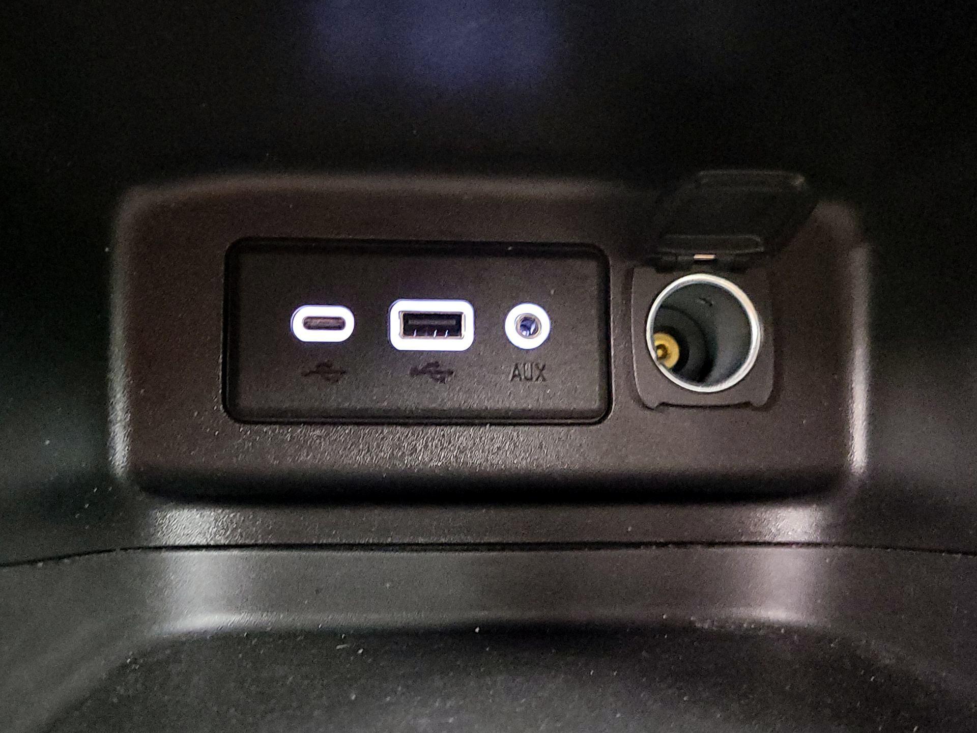 Thumbnail: 2022 Chevrolet Equinox - 18