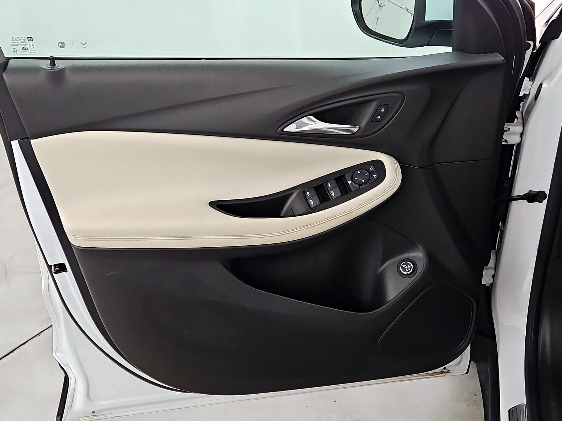Thumbnail: 2022 Buick Encore GX - 12