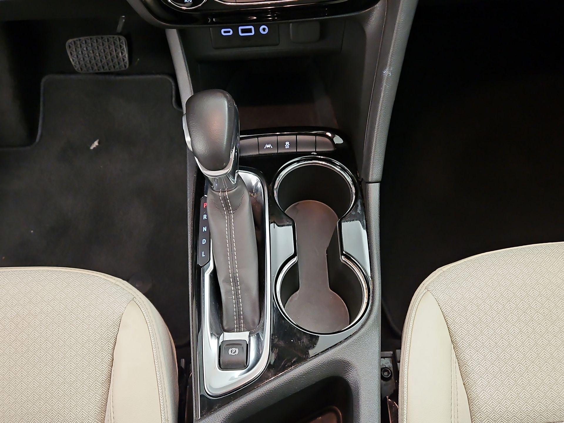 Thumbnail: 2022 Buick Encore GX - 17