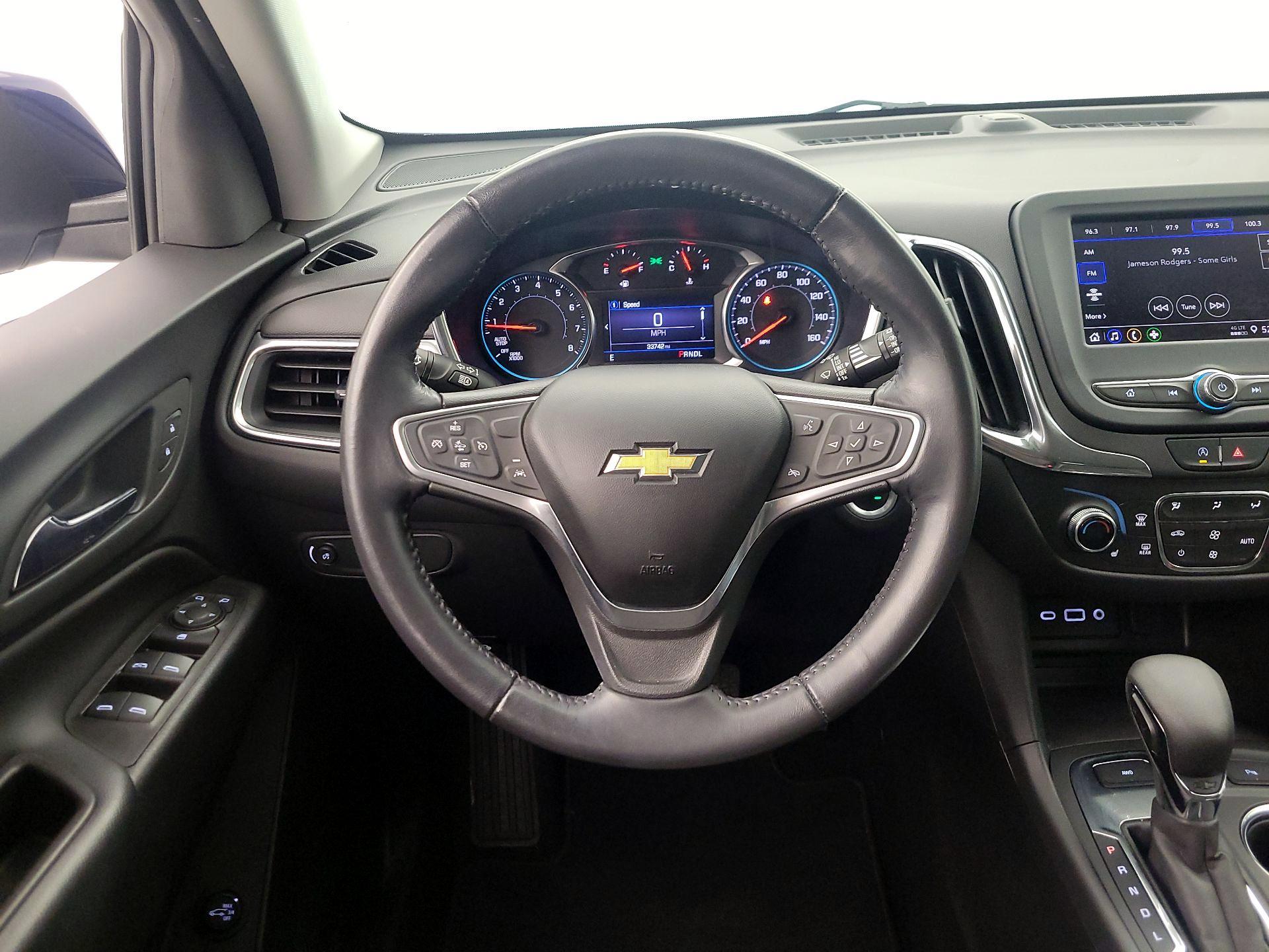 Thumbnail: 2022 Chevrolet Equinox - 10