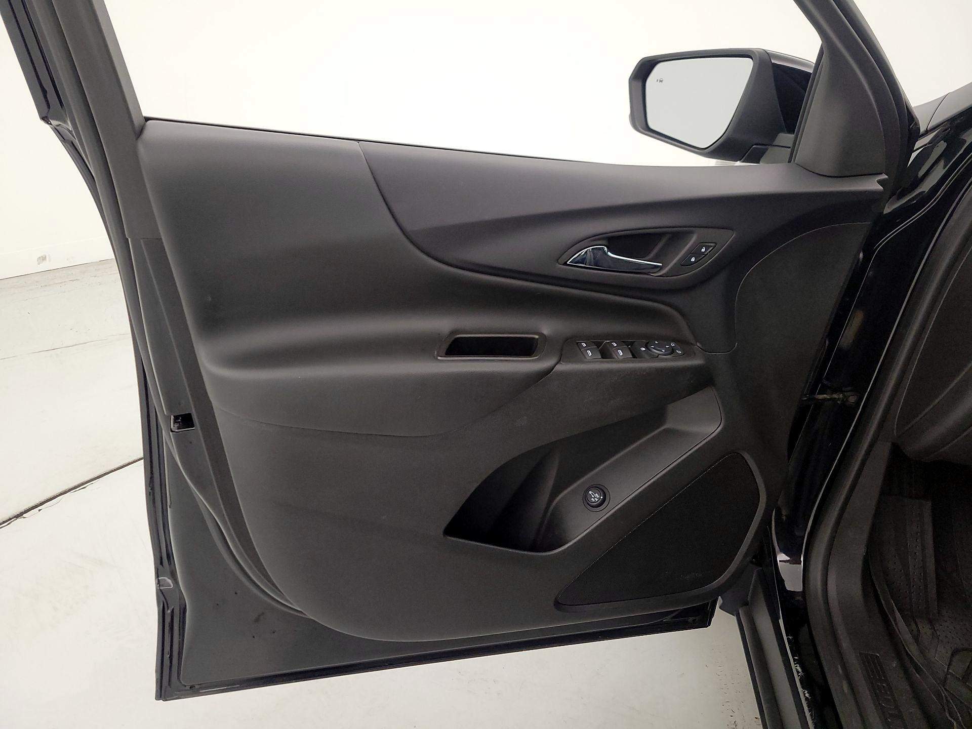 Thumbnail: 2023 Chevrolet Equinox - 12