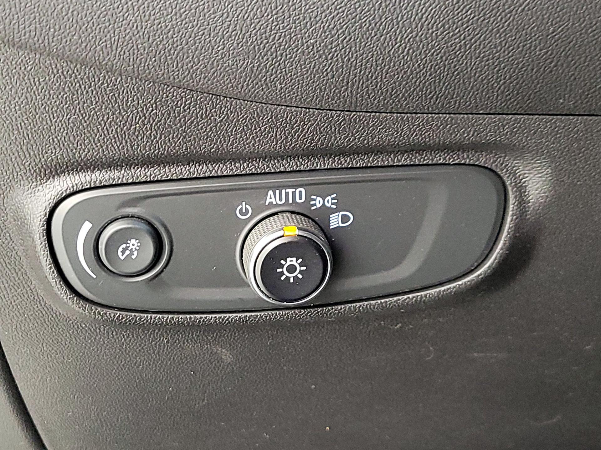 Thumbnail: 2023 Chevrolet Equinox - 13