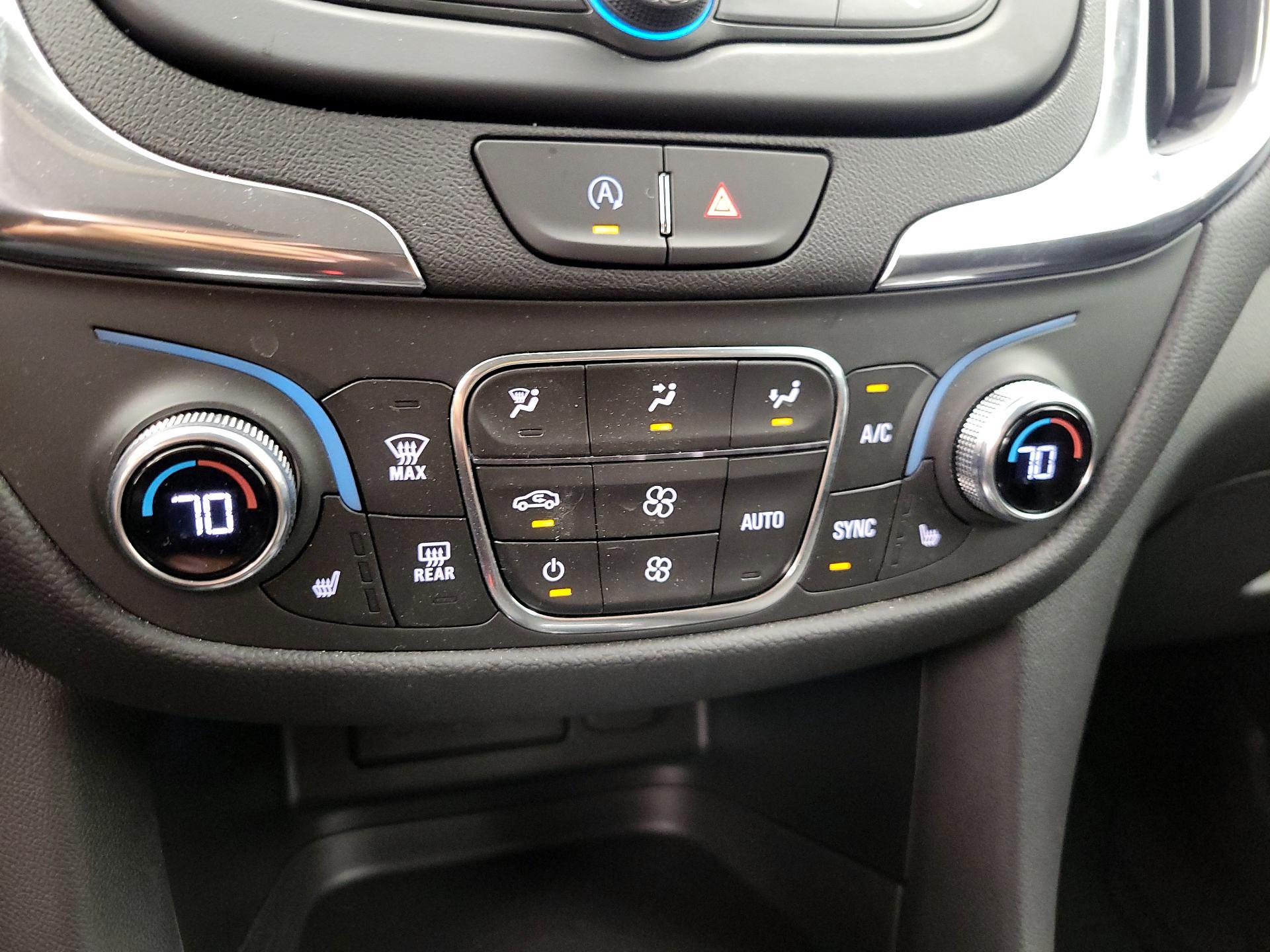 Thumbnail: 2022 Chevrolet Equinox - 16