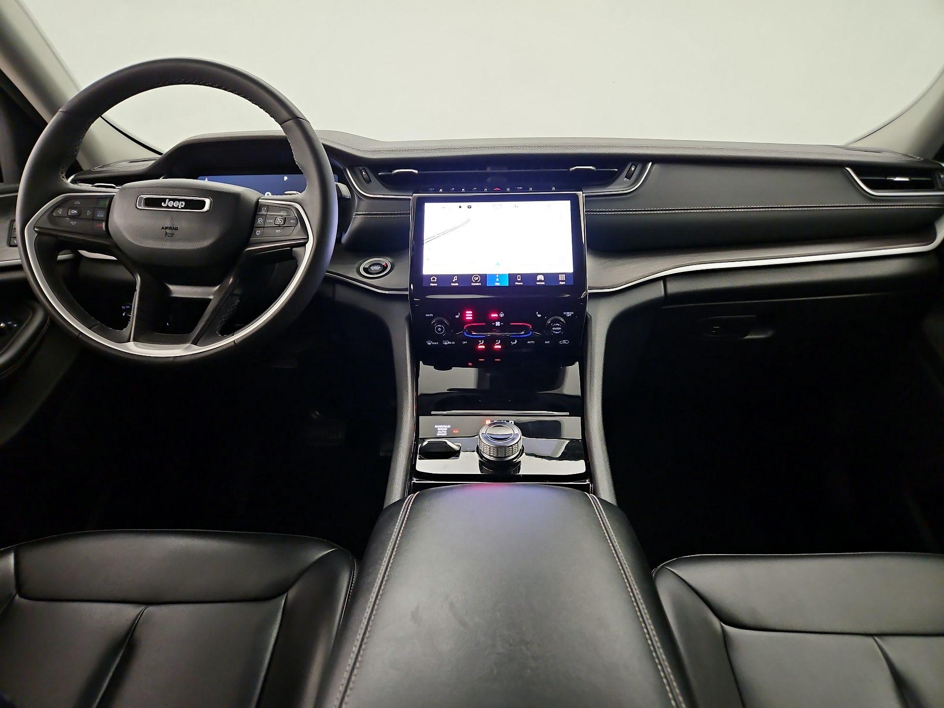 Thumbnail: 2023 Jeep Grand Cherokee - 9