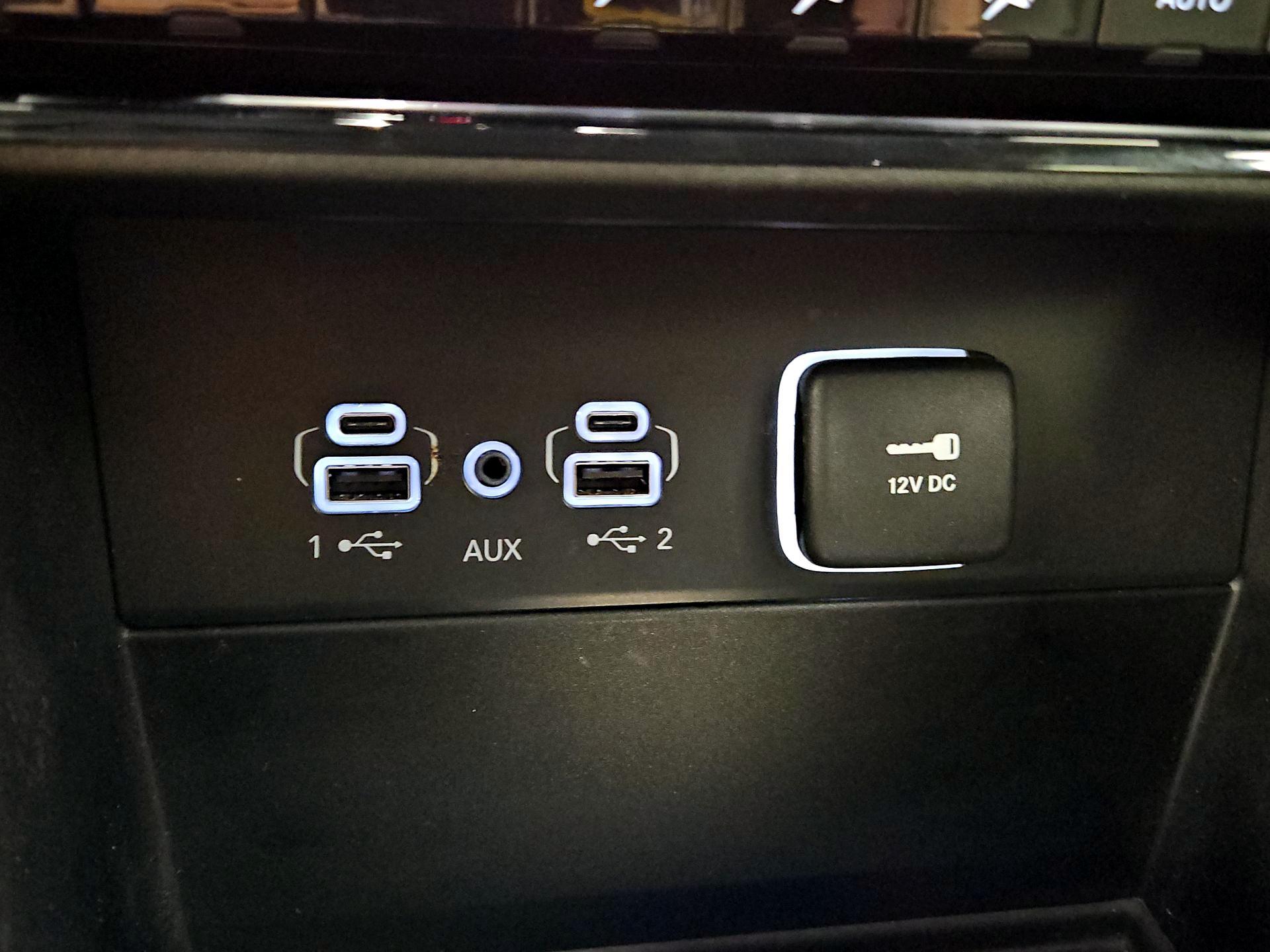 Thumbnail: 2023 Jeep Grand Cherokee - 19