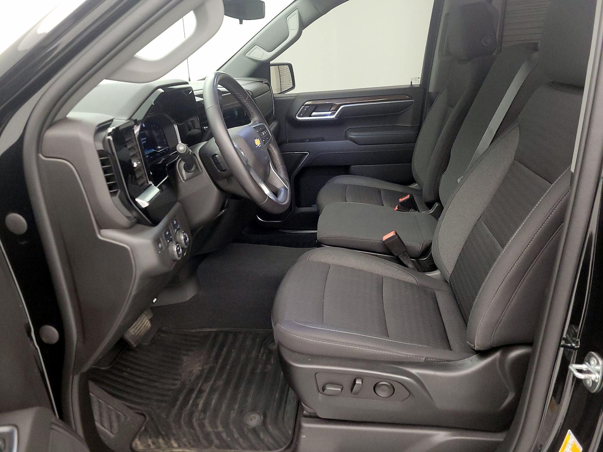 Thumbnail: 2022 Chevrolet Silverado 1500 - 11