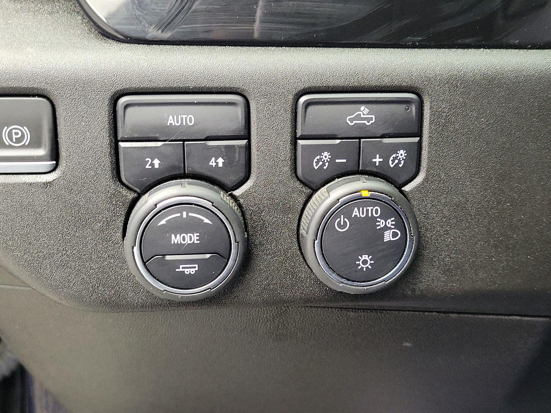 Thumbnail: 2022 Chevrolet Silverado 1500 - 13