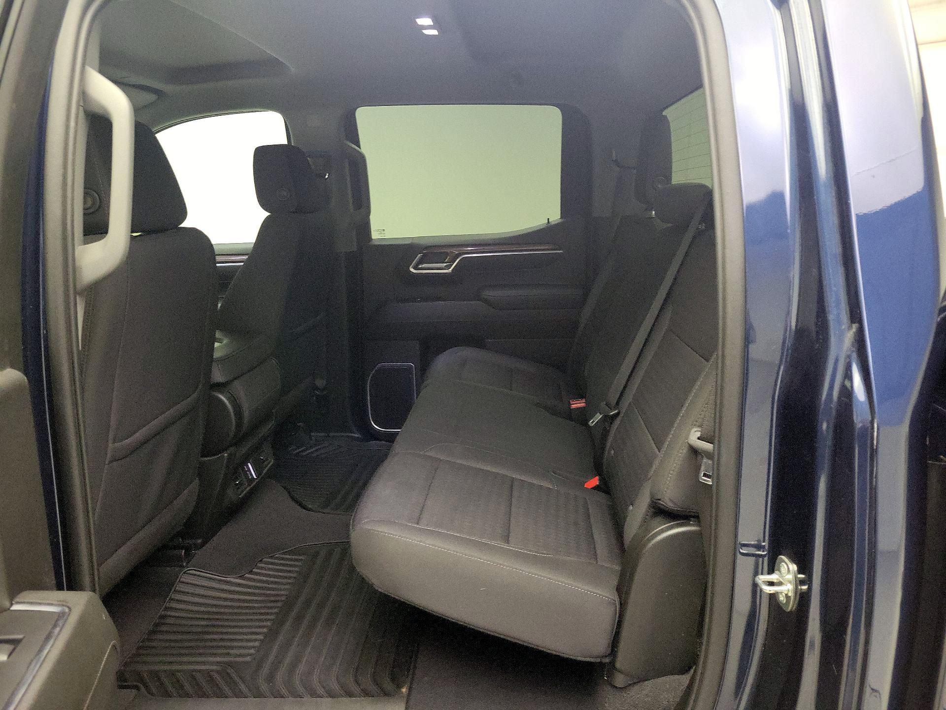 Thumbnail: 2022 Chevrolet Silverado 1500 - 19