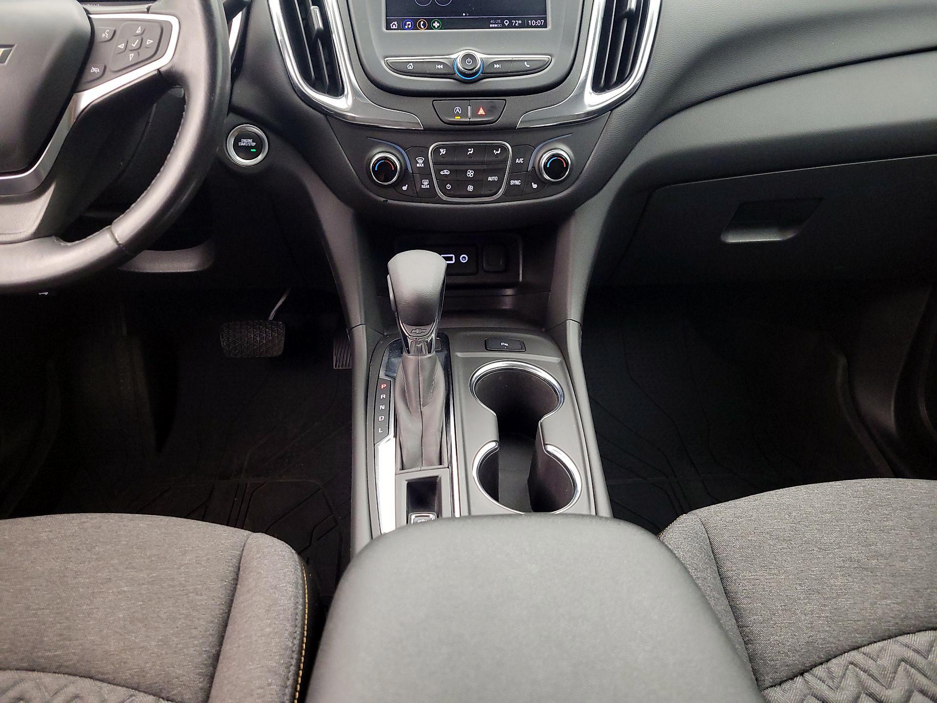 Thumbnail: 2022 Chevrolet Equinox - 17