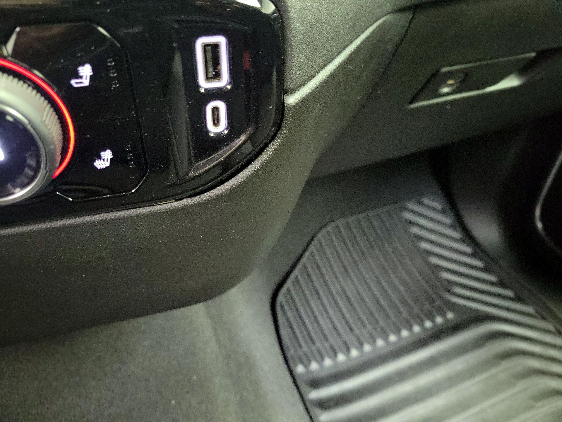 Thumbnail: 2022 Chevrolet Silverado 1500 - 19