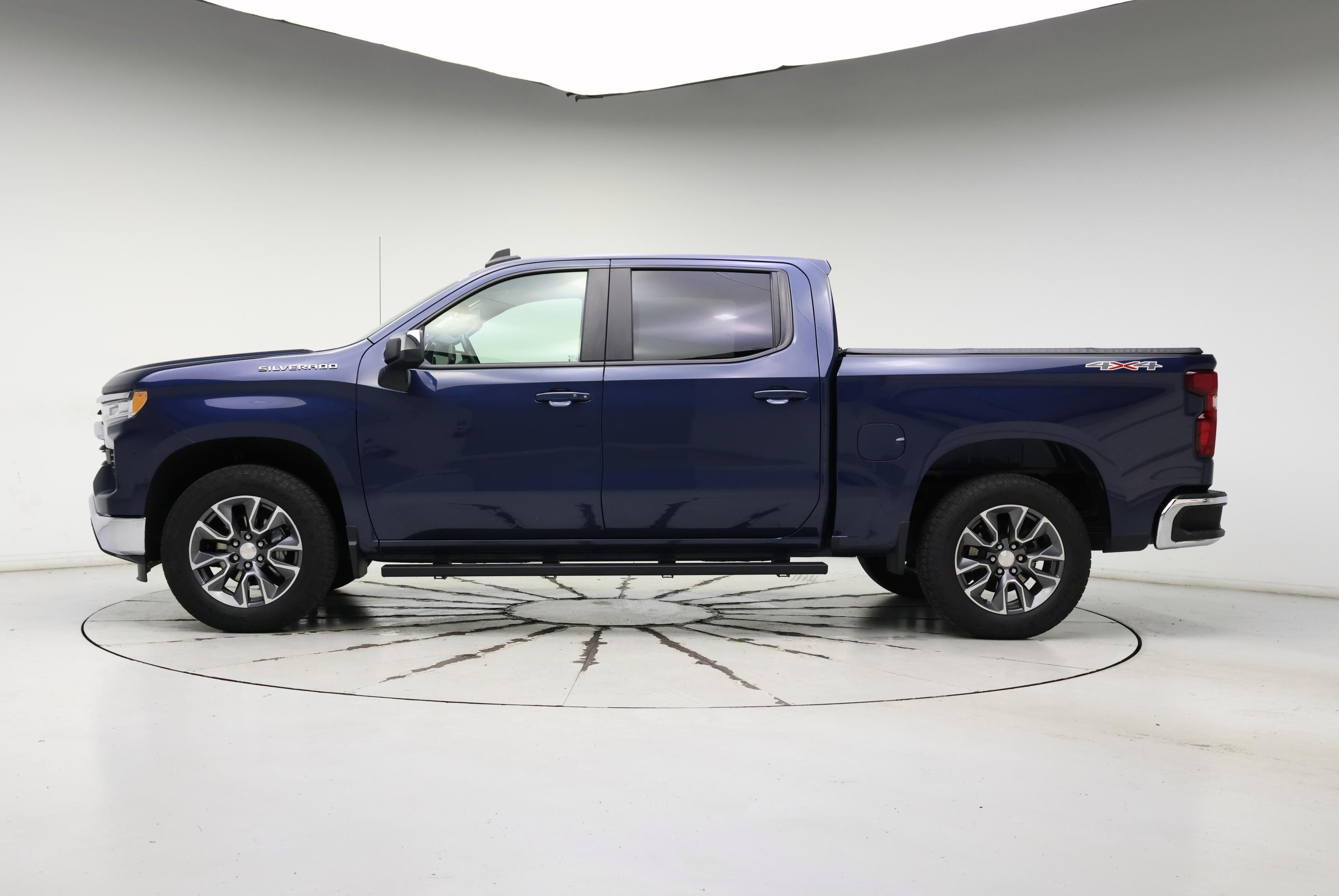 Thumbnail: 2022 Chevrolet Silverado 1500 - 3