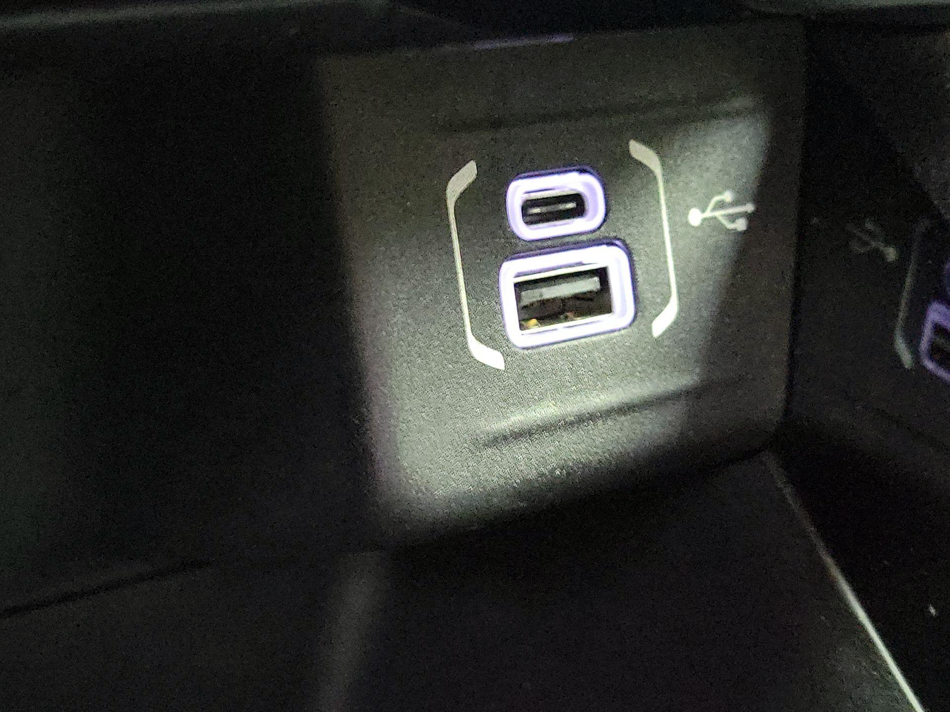 Thumbnail: 2022 Jeep Compass - 18