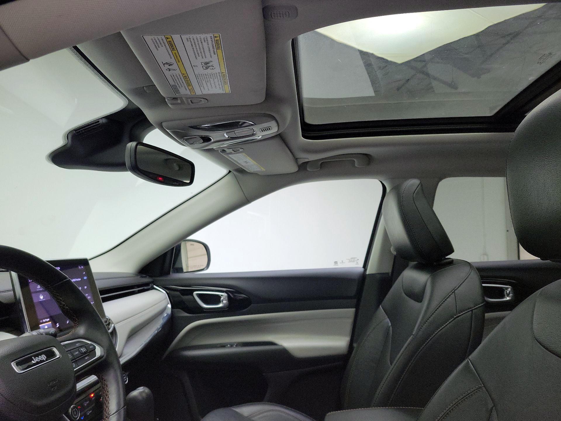 Thumbnail: 2022 Jeep Compass - 19